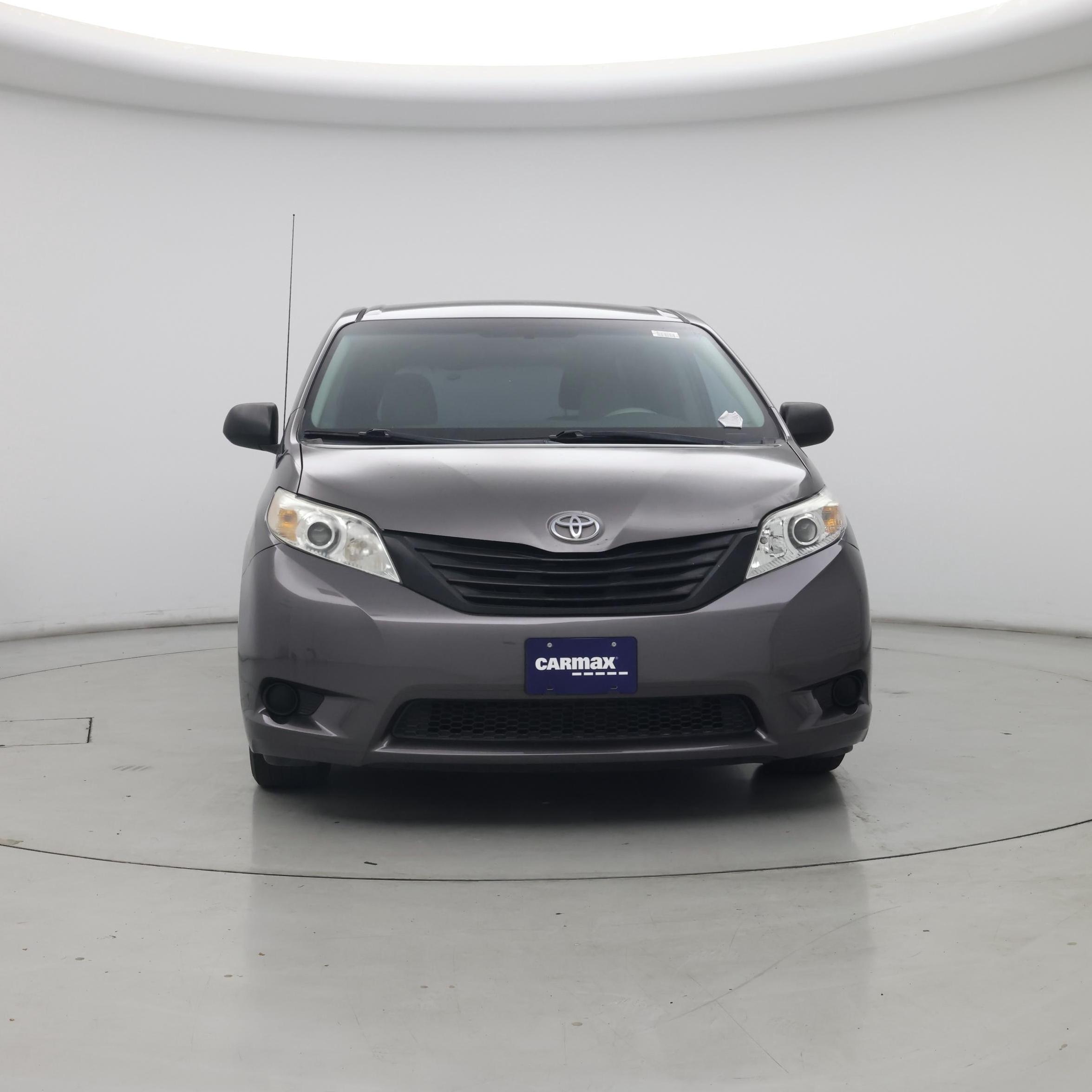 Thumbnail: 2014 Toyota Sienna - 5
