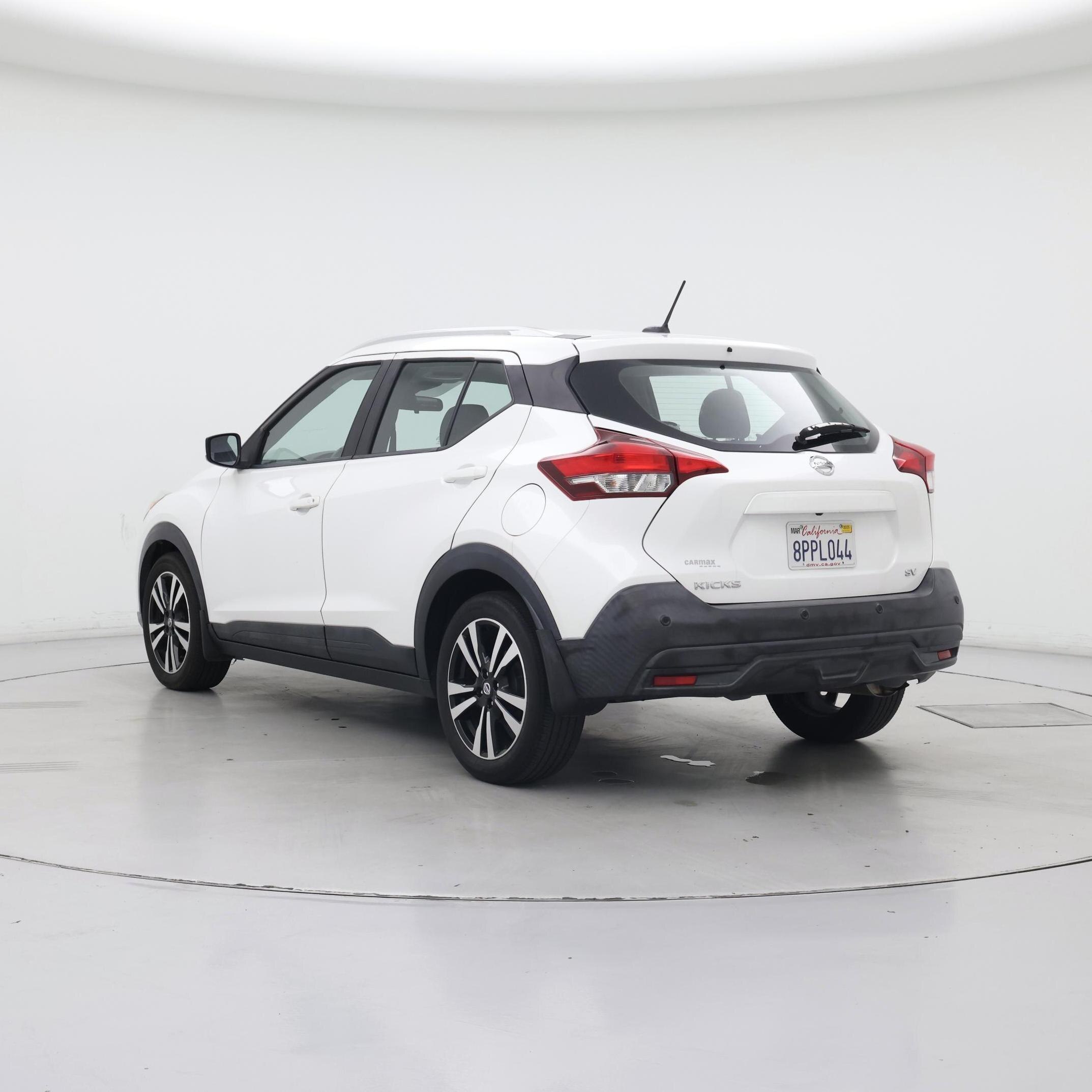 Thumbnail: 2020 Nissan Kicks - 2