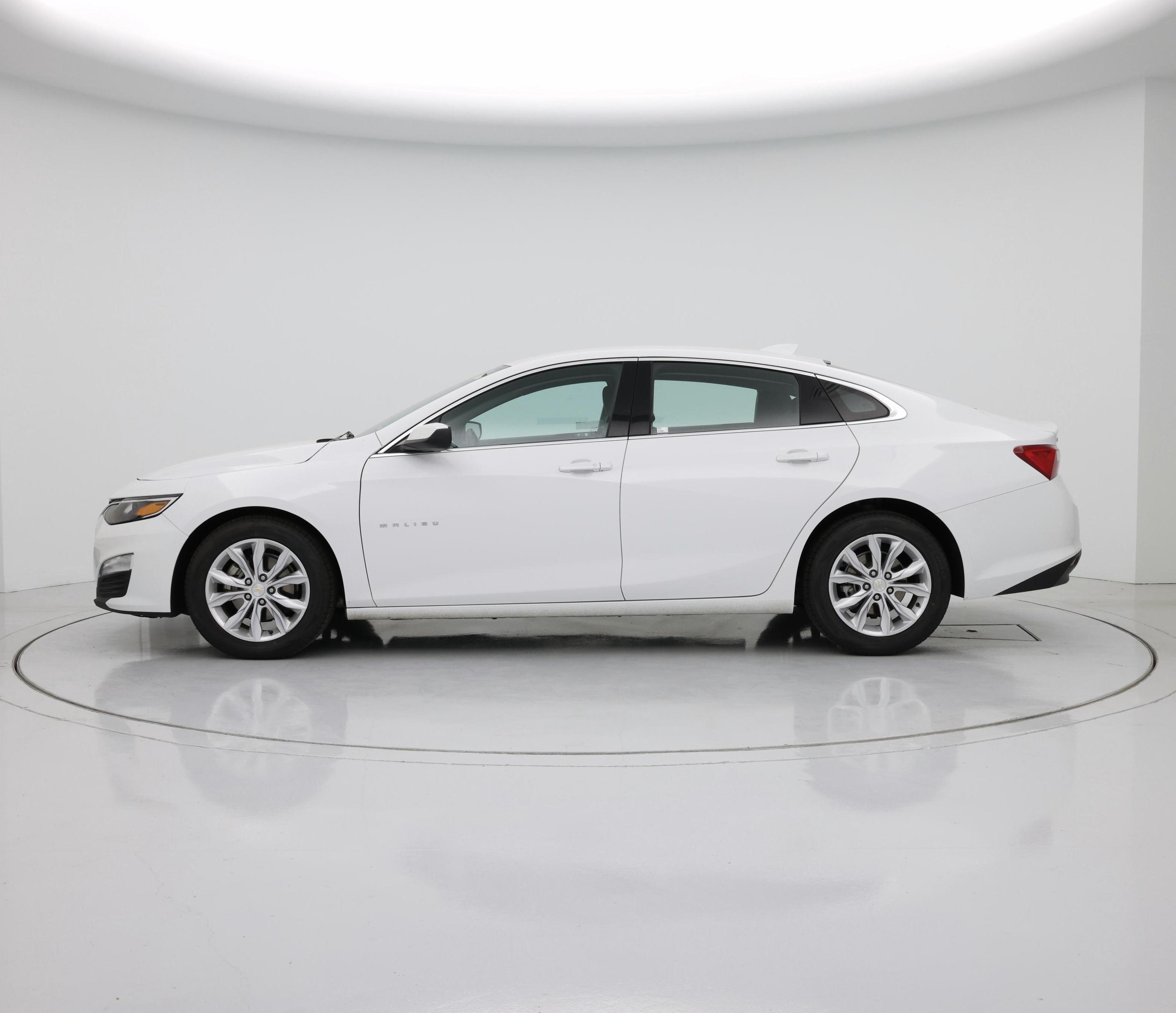Thumbnail: 2023 Chevrolet Malibu - 3
