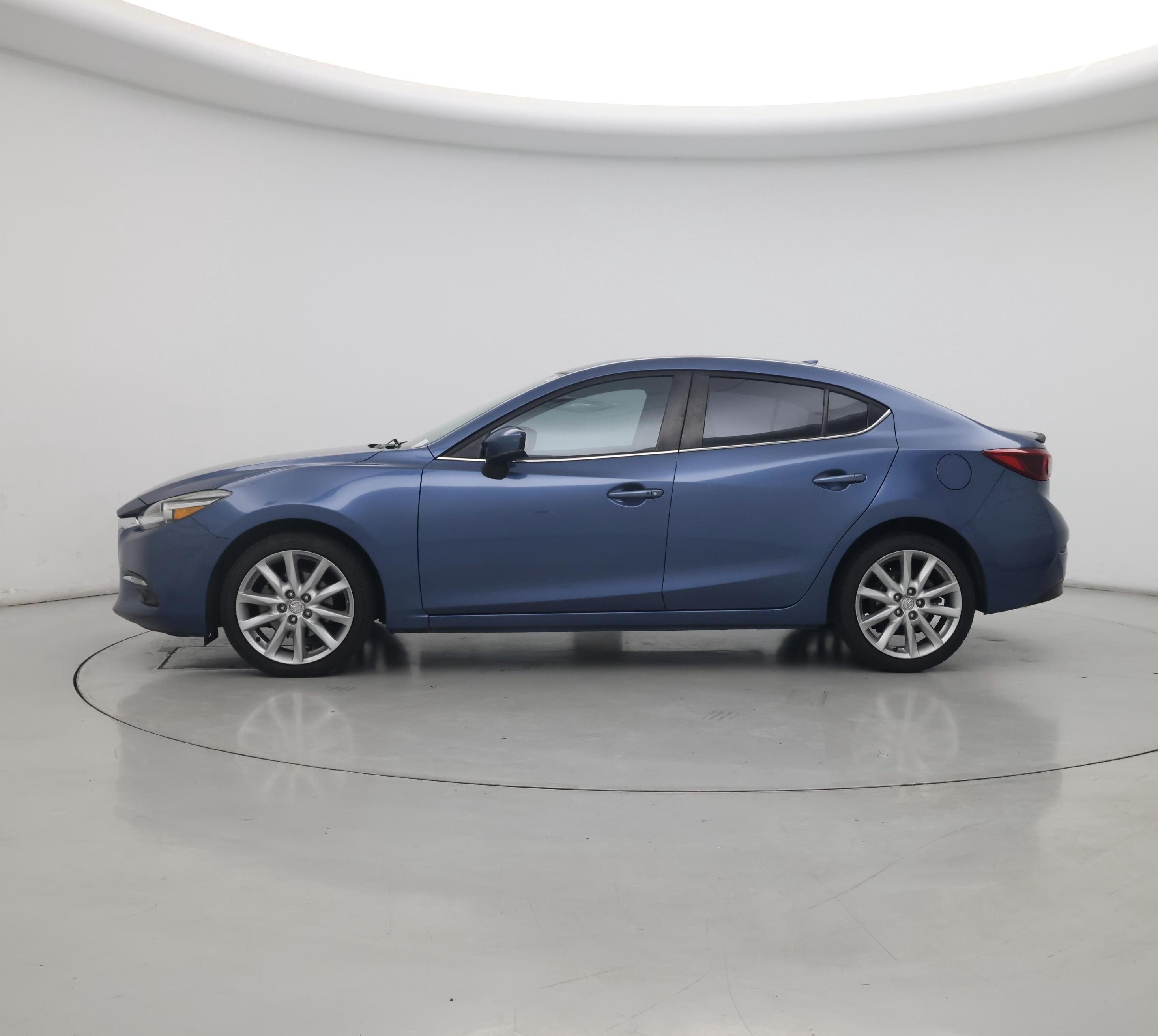 Thumbnail: 2017 Mazda Mazda3 - 3