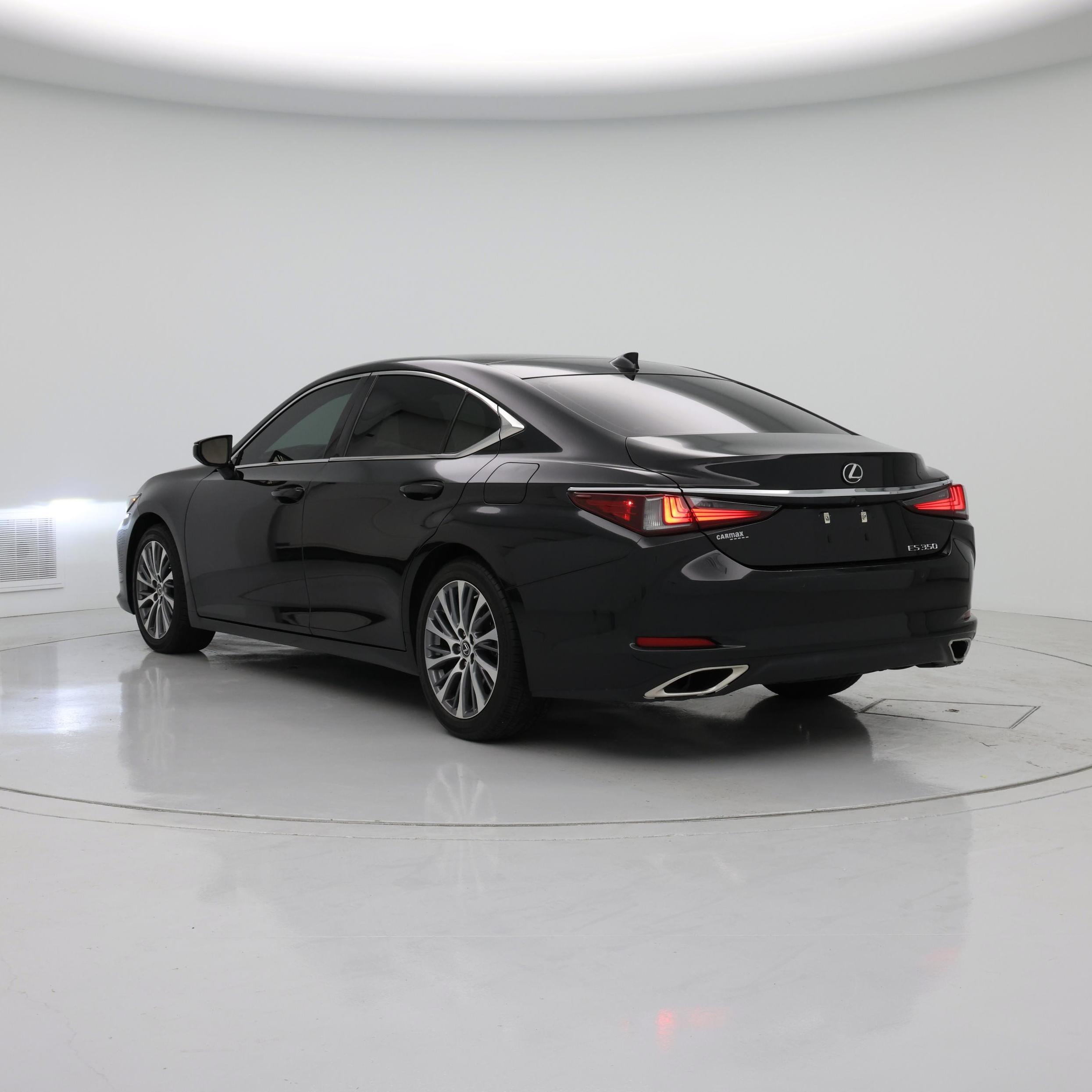 Thumbnail: 2019 Lexus ES - 2