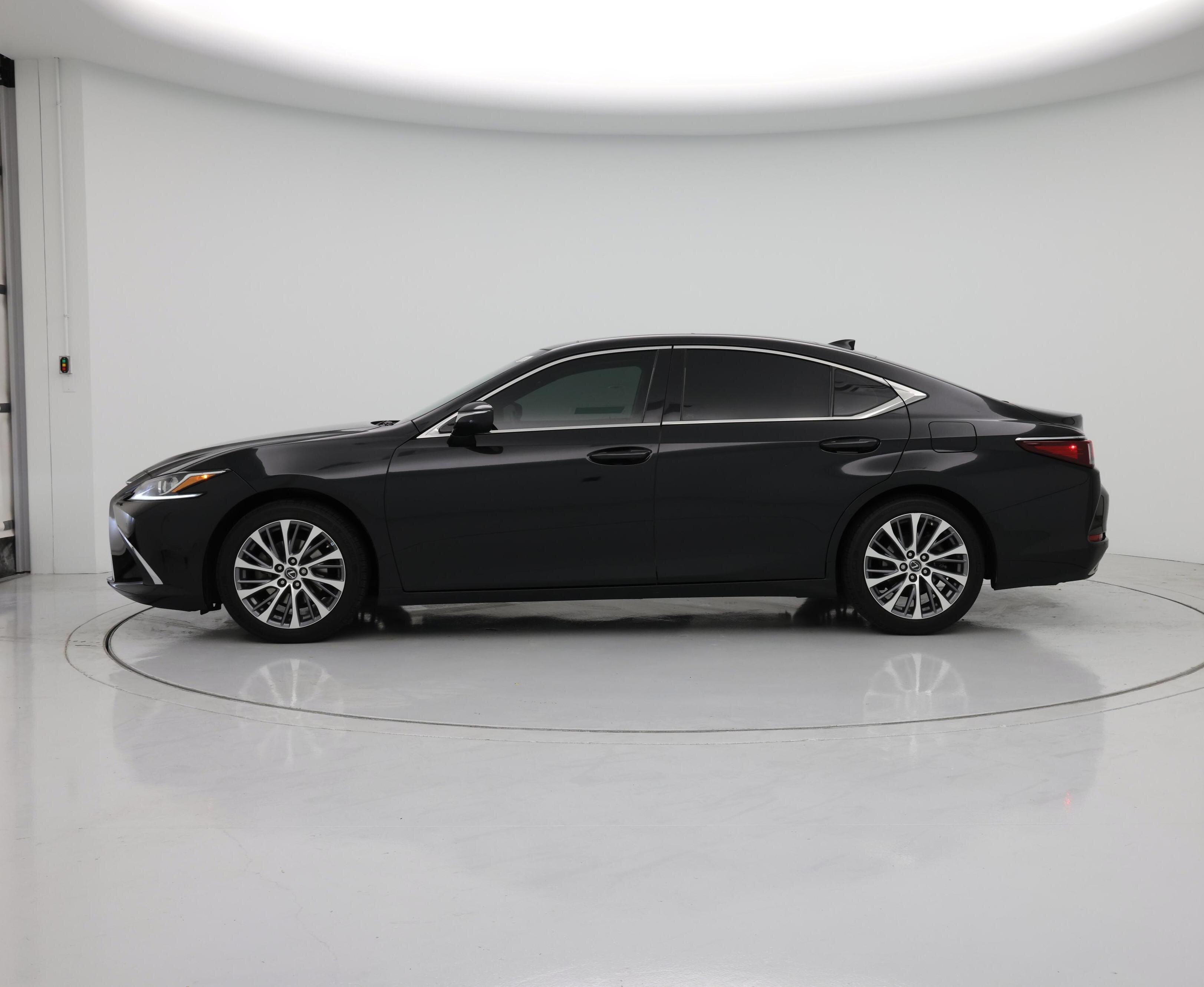 Thumbnail: 2019 Lexus ES - 3
