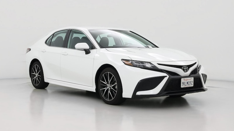 2024 Toyota Camry SE Hero Image