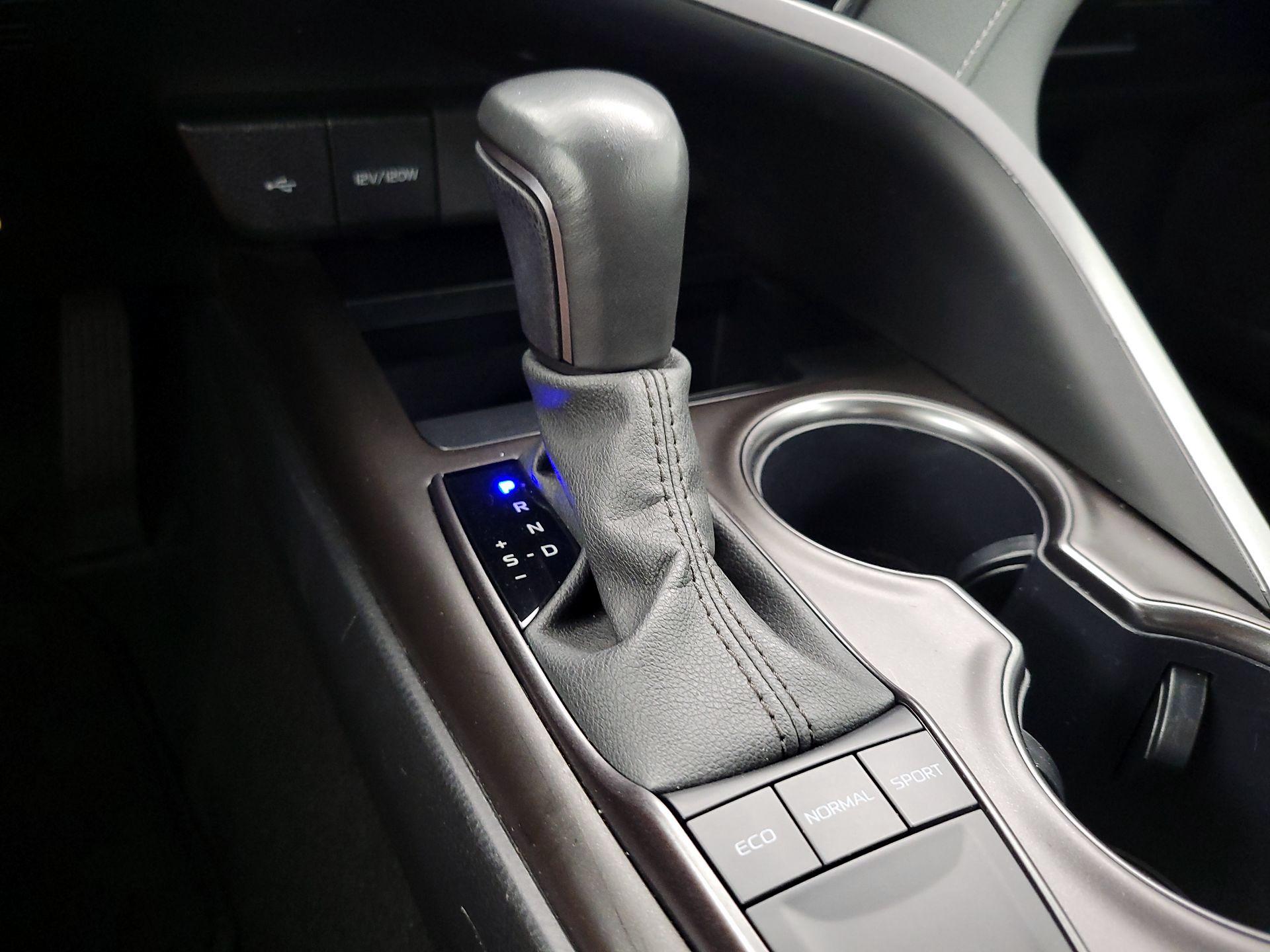 Thumbnail: 2024 Toyota Camry - 17