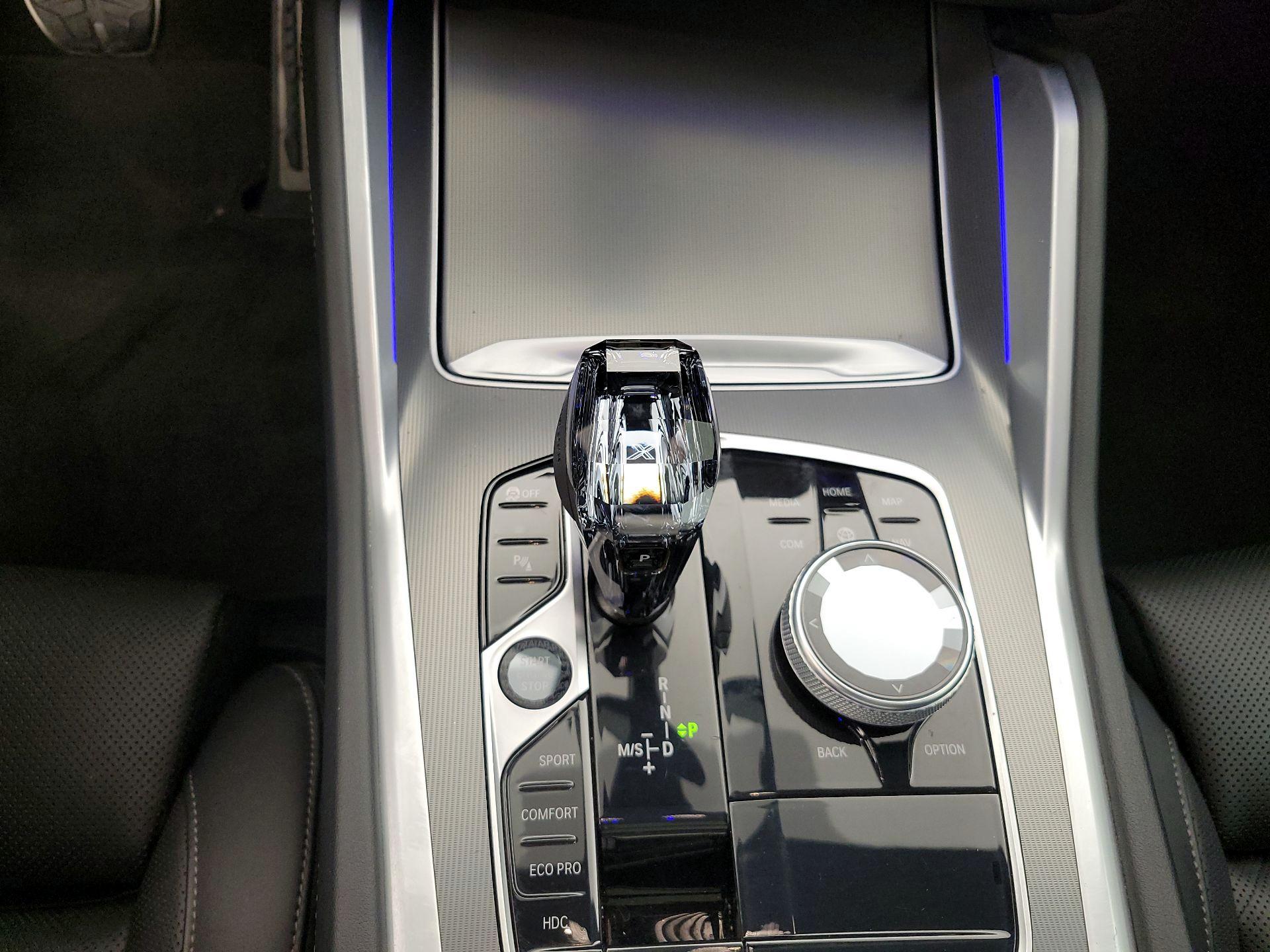 Thumbnail: 2023 BMW X6 - 18