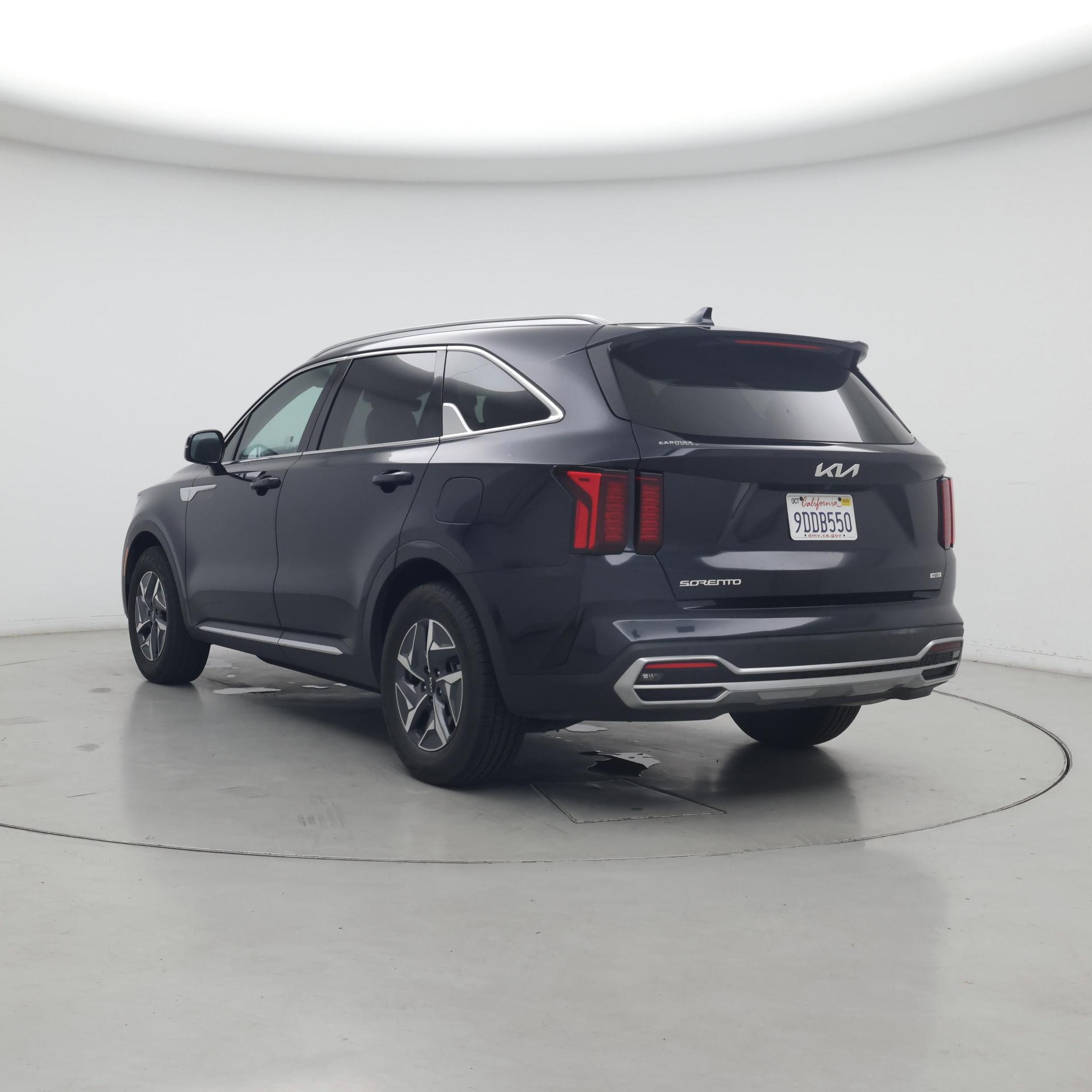 Thumbnail: 2023 Kia Sorento - 2