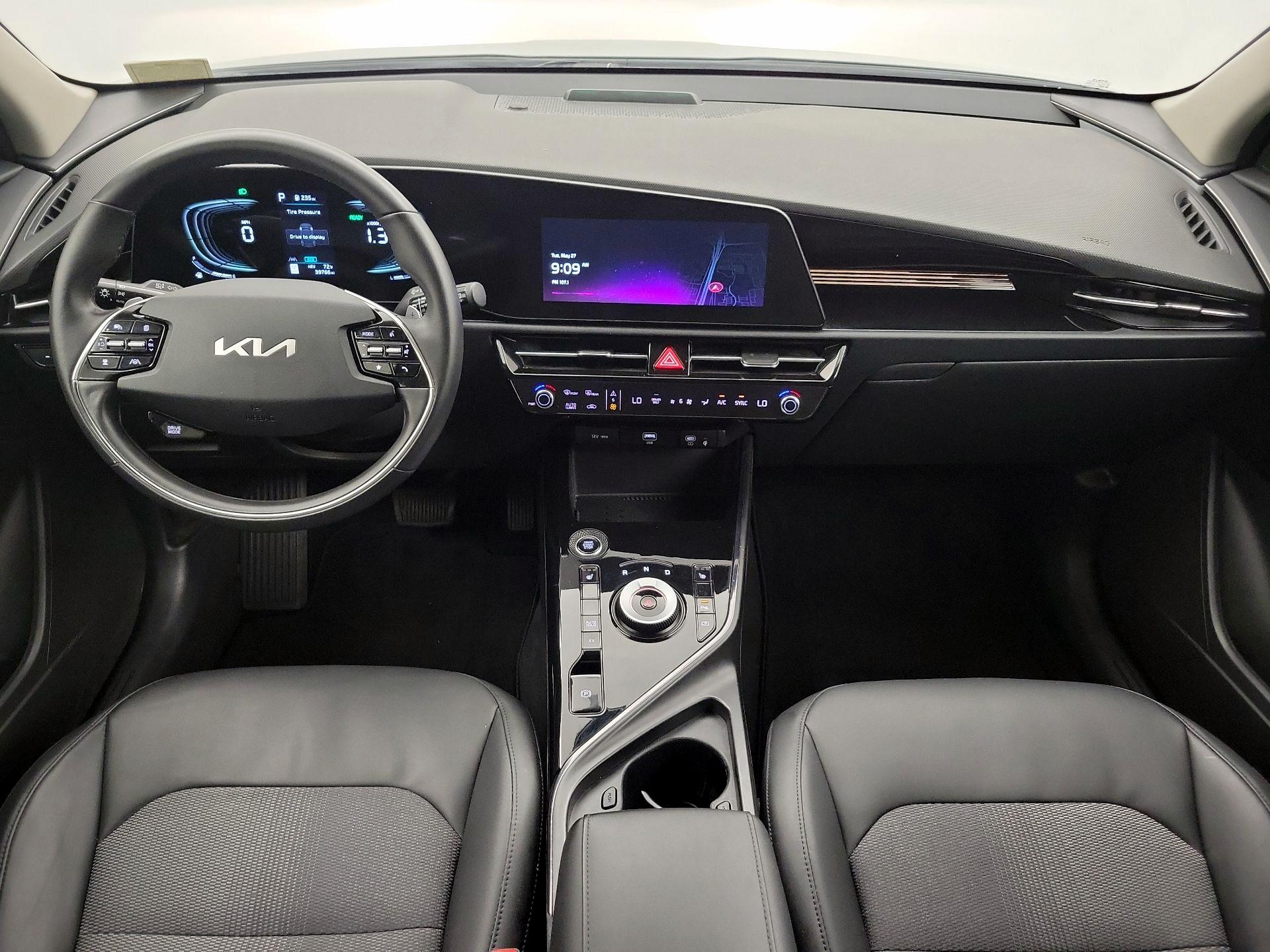 Thumbnail: 2024 Kia Niro - 9