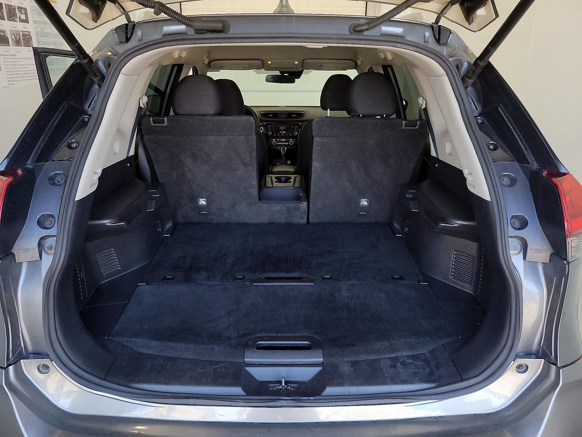 Thumbnail: 2019 Nissan Rogue - 20