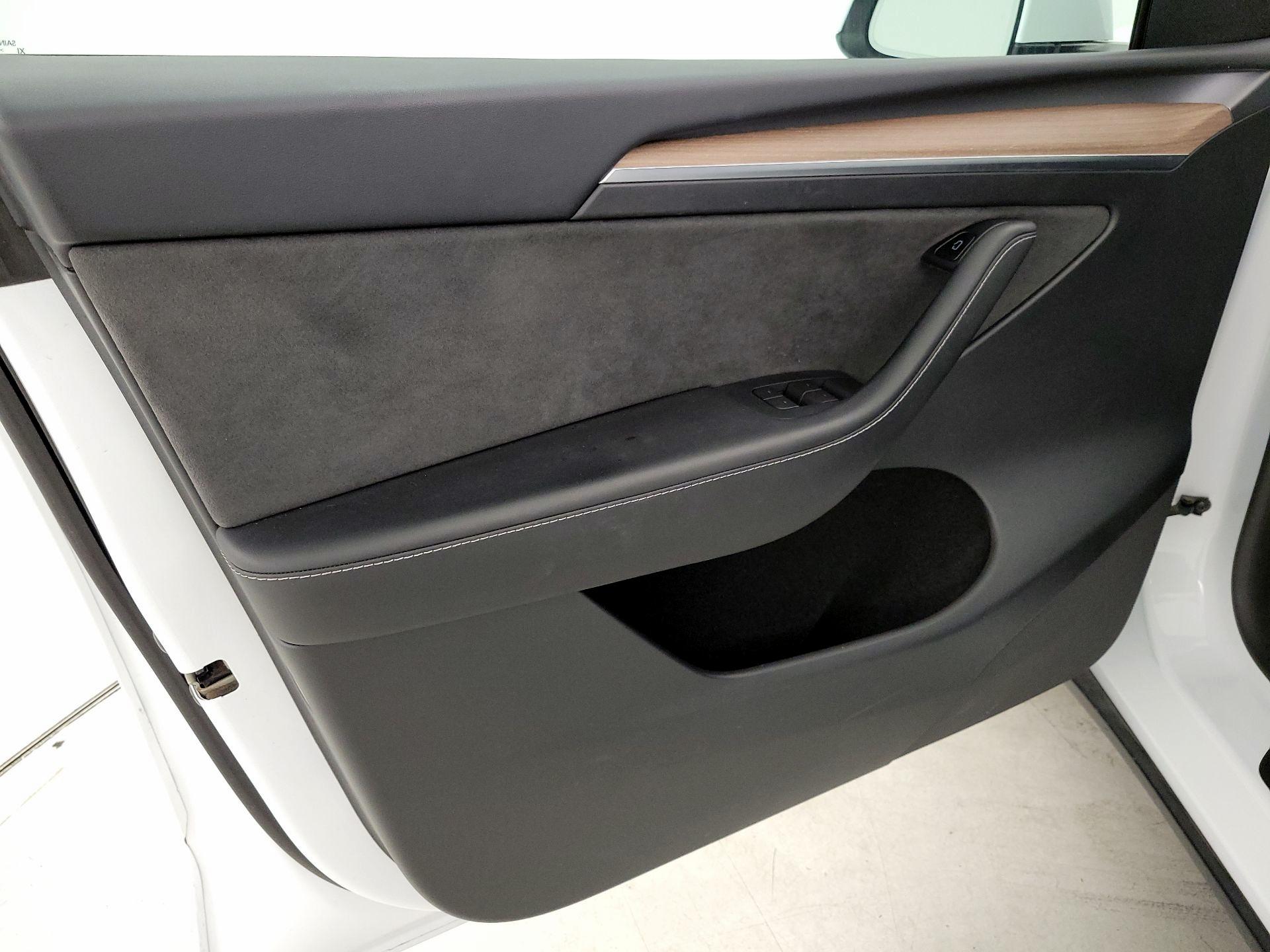 Thumbnail: 2023 Tesla Model Y - 12
