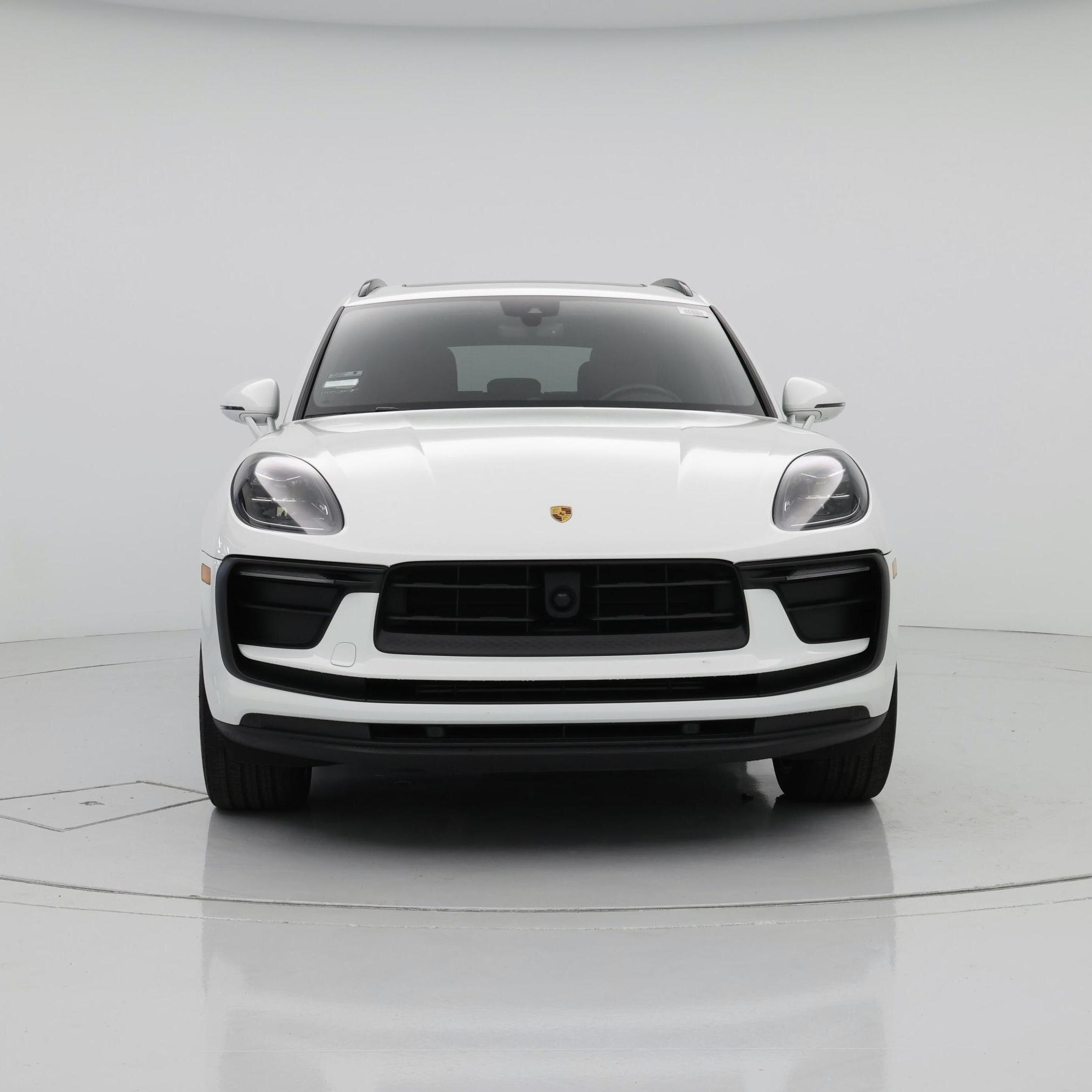 Thumbnail: 2022 Porsche Macan - 5