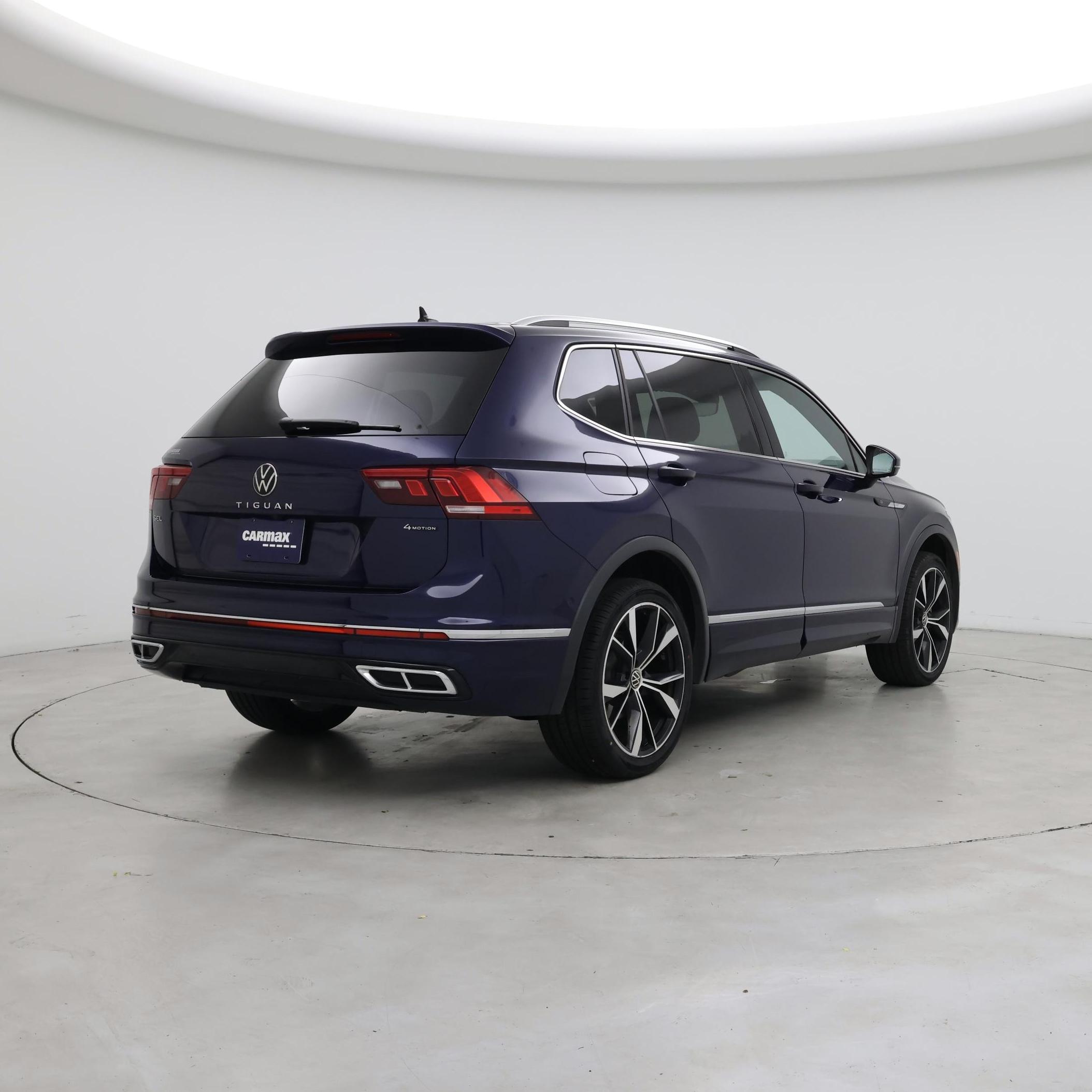 Thumbnail: 2022 Volkswagen Tiguan - 8