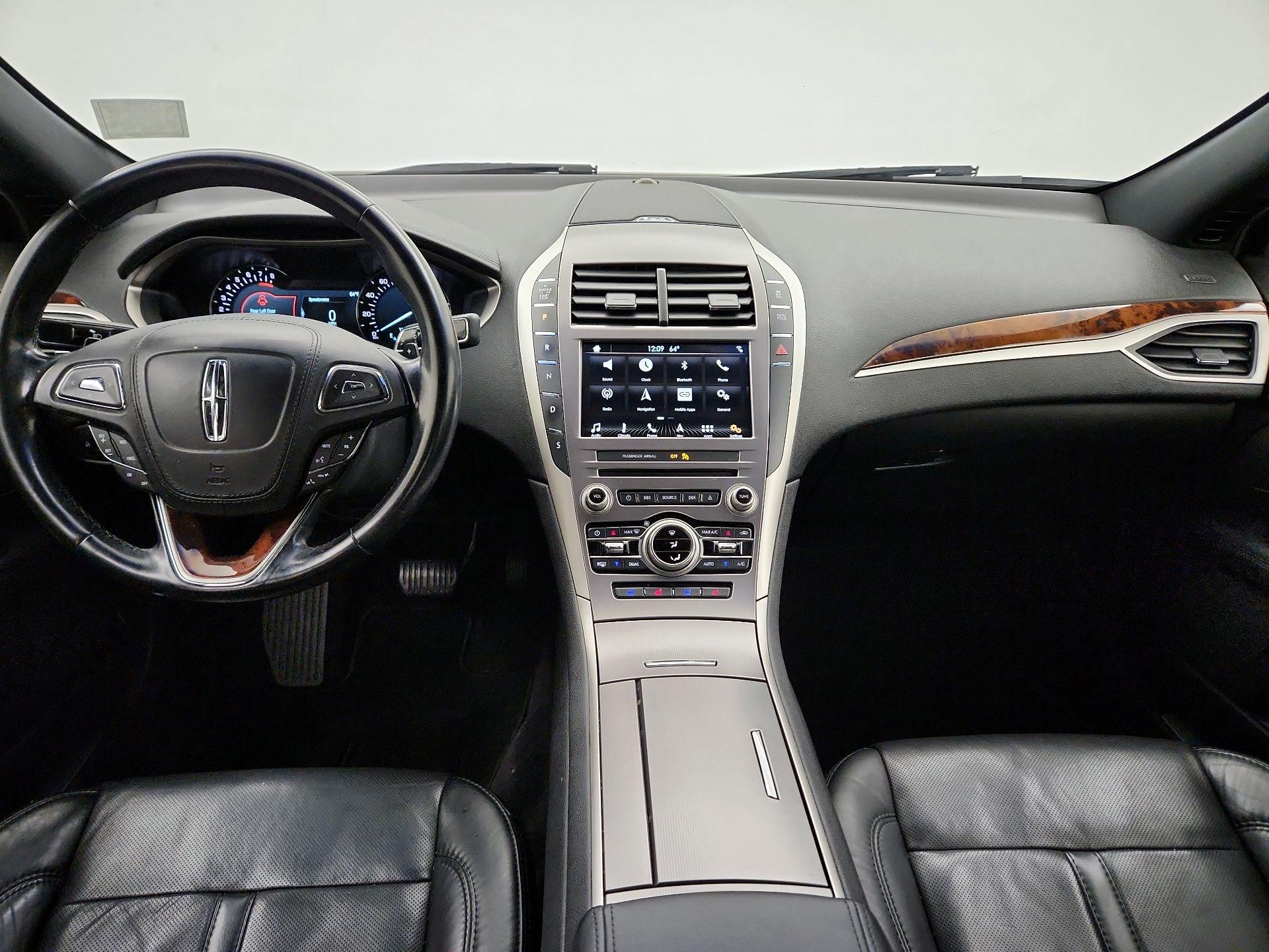 Thumbnail: 2017 Lincoln MKZ - 9