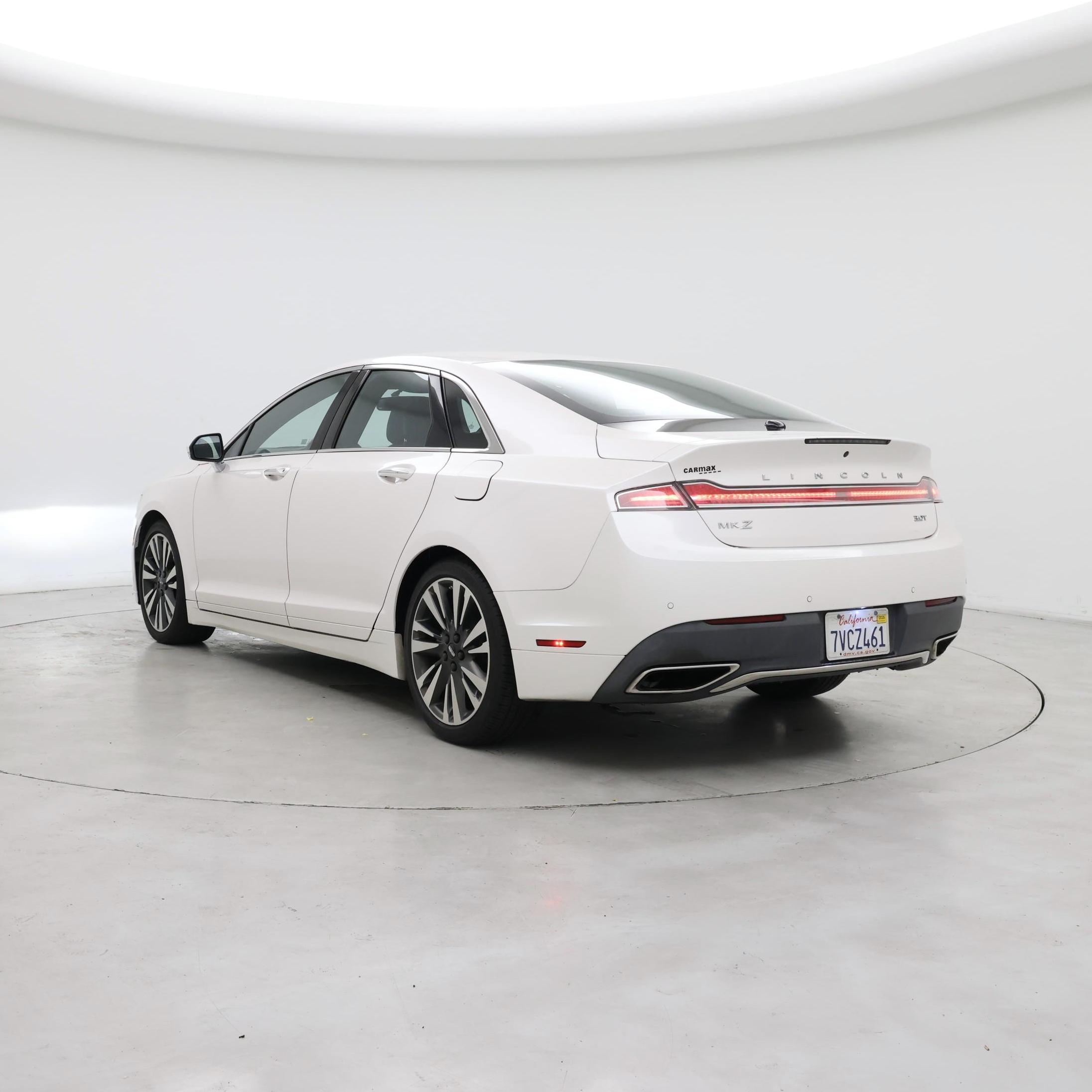 Thumbnail: 2017 Lincoln MKZ - 2