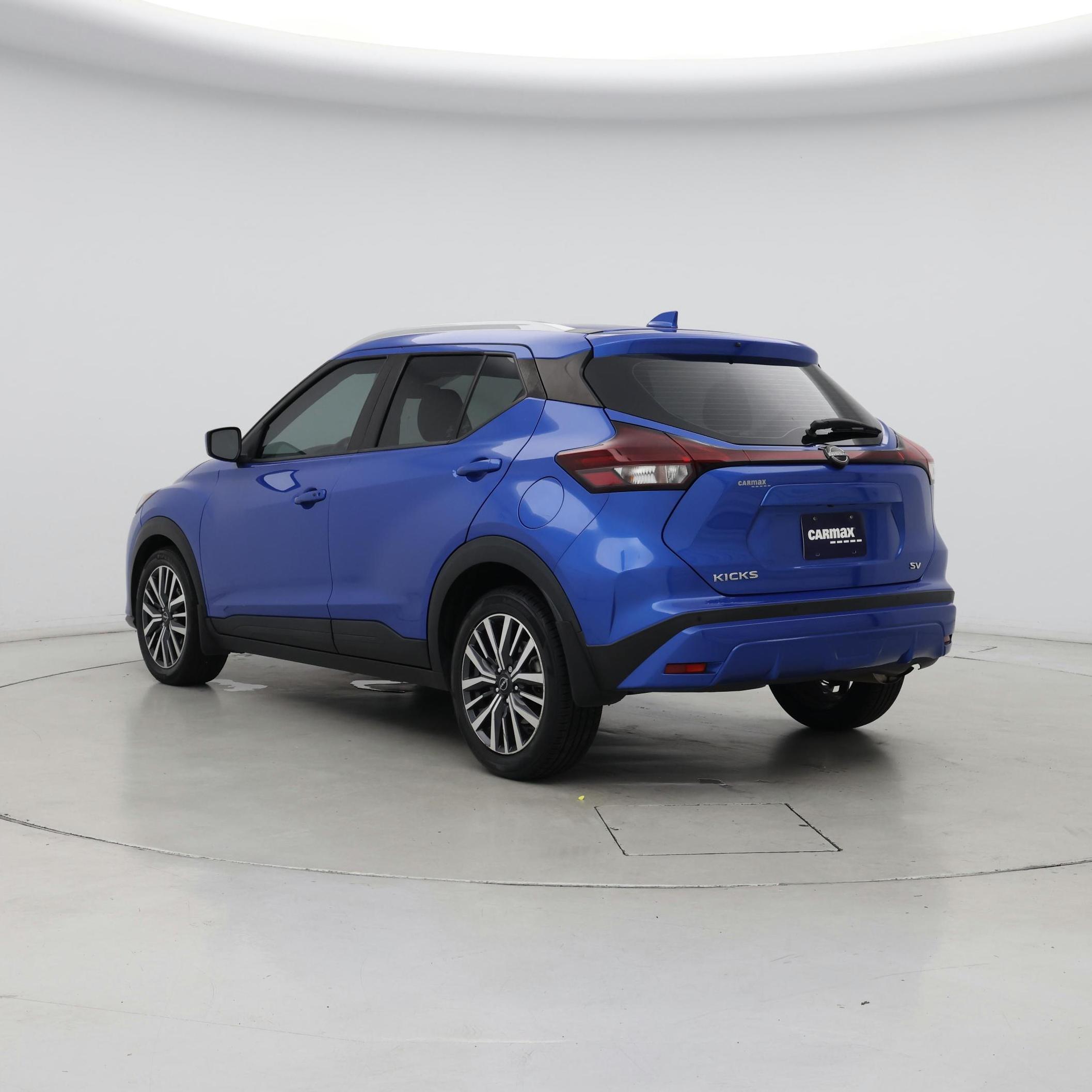 Thumbnail: 2023 Nissan Kicks - 2
