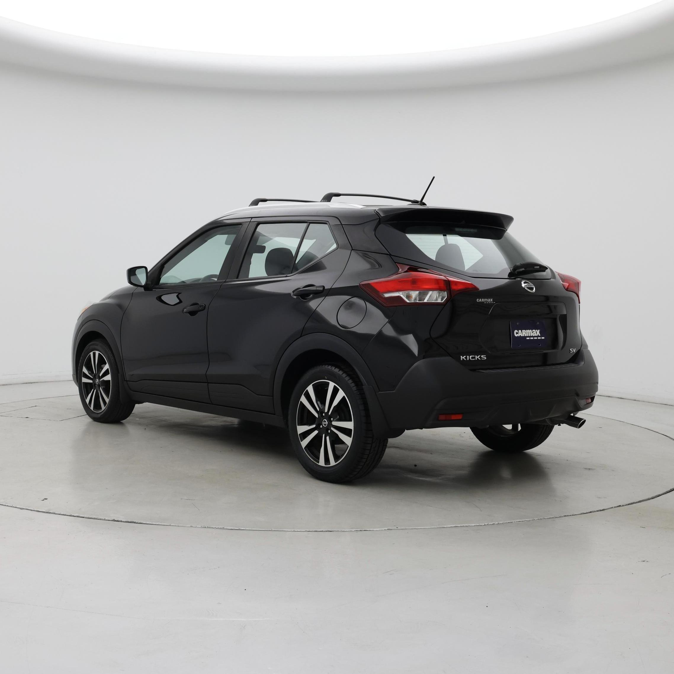 Thumbnail: 2019 Nissan Kicks - 2