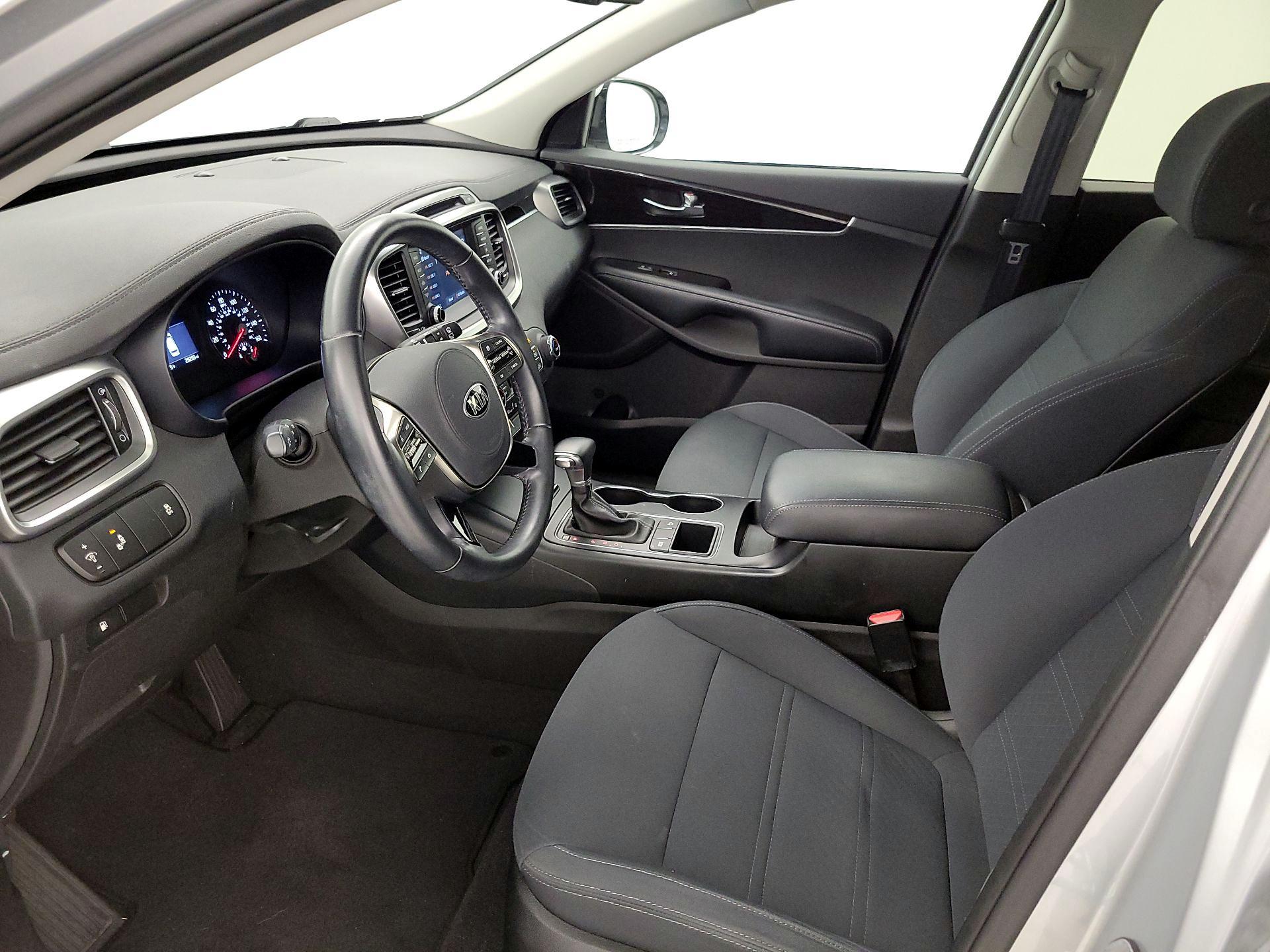 Thumbnail: 2019 Kia Sorento - 11