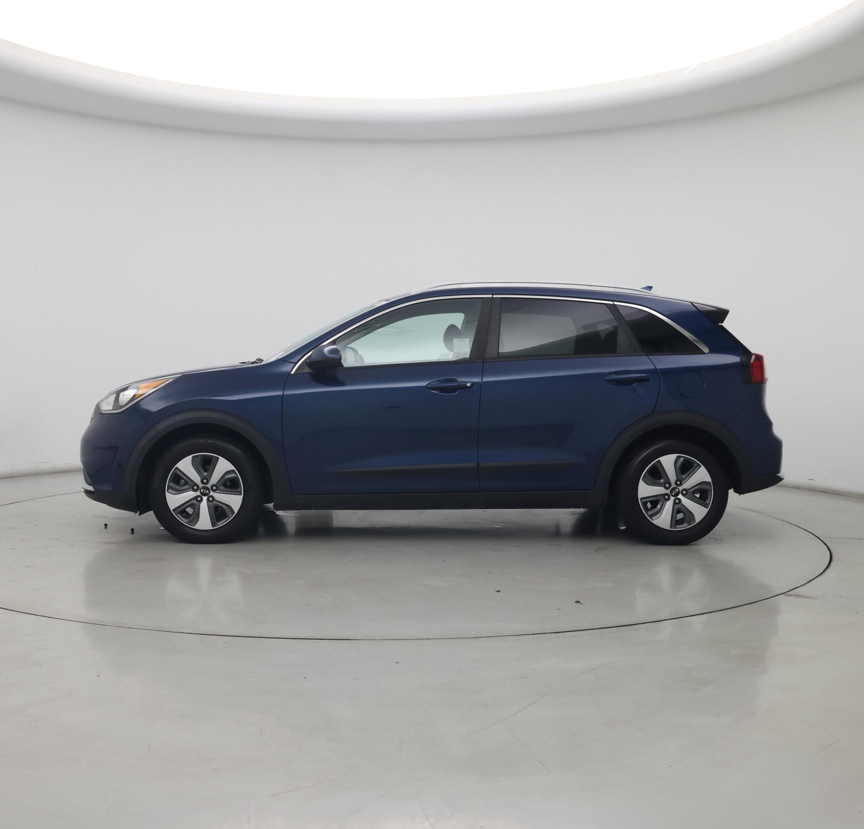 Thumbnail: 2019 Kia Niro - 3