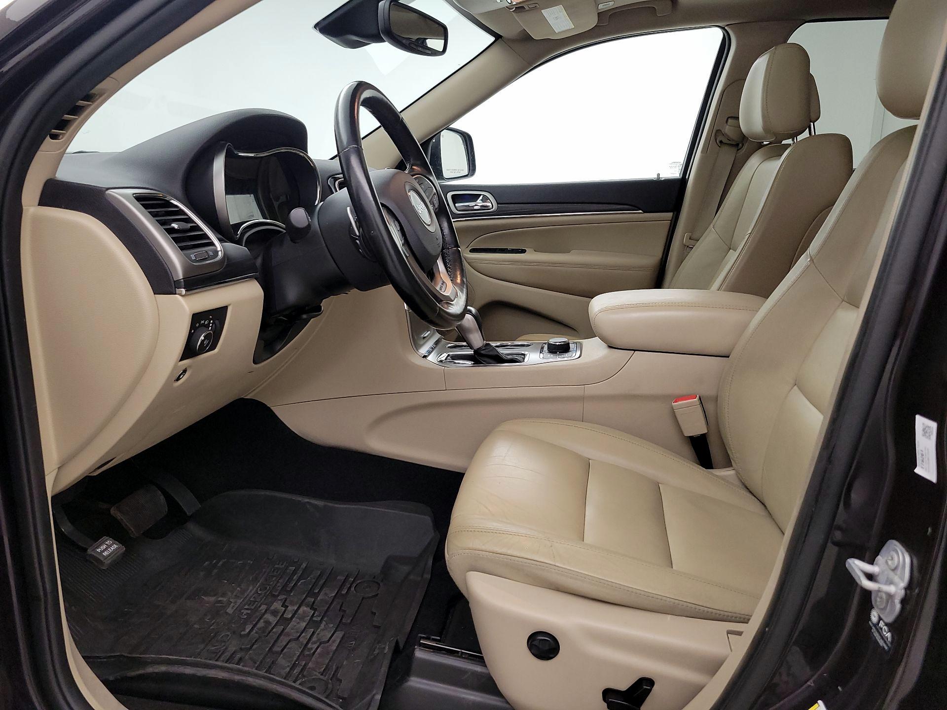 Thumbnail: 2021 Jeep Grand Cherokee - 11
