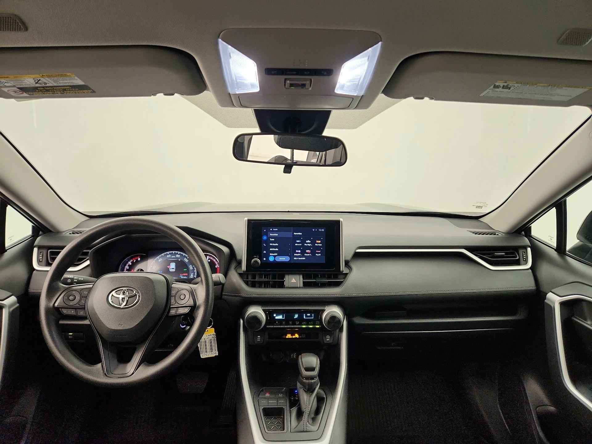 Thumbnail: 2024 Toyota RAV4 - 9