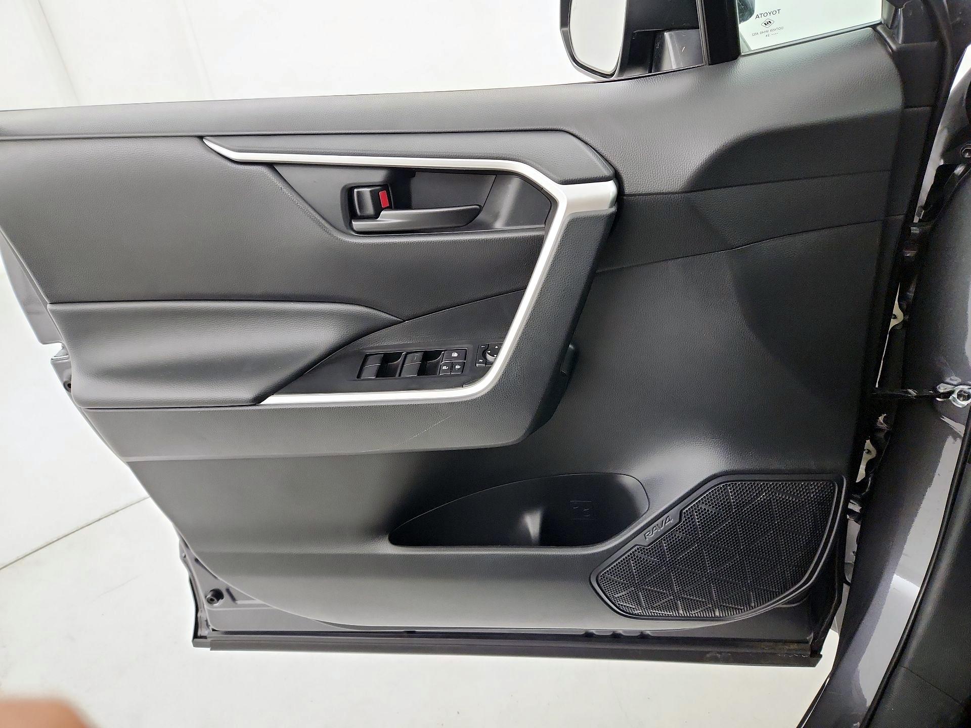 Thumbnail: 2024 Toyota RAV4 - 12