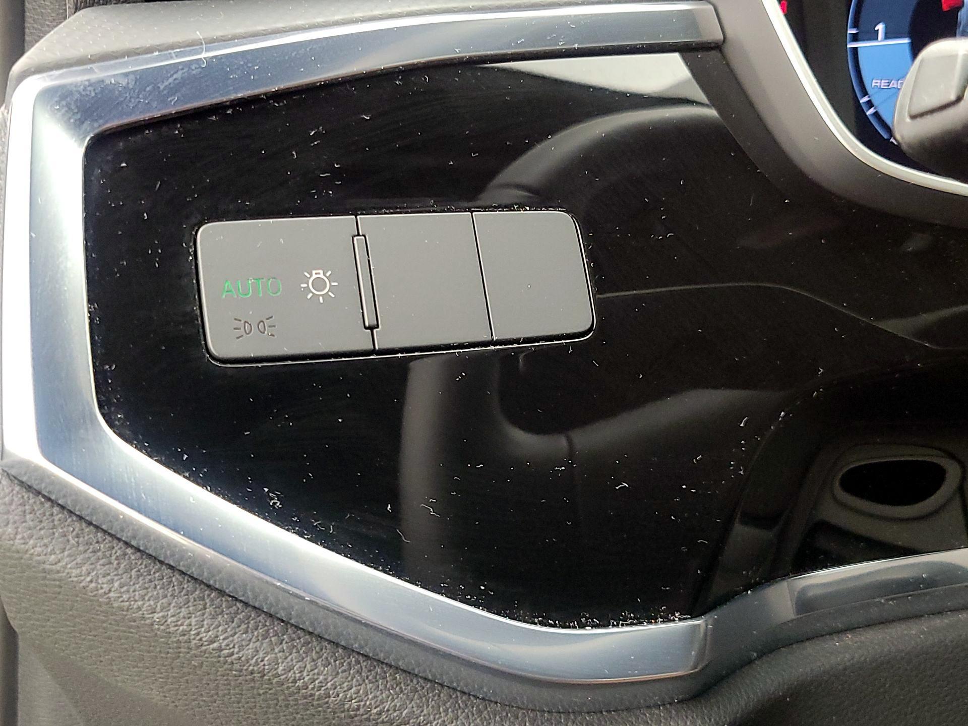 Thumbnail: 2022 Audi Q3 - 13