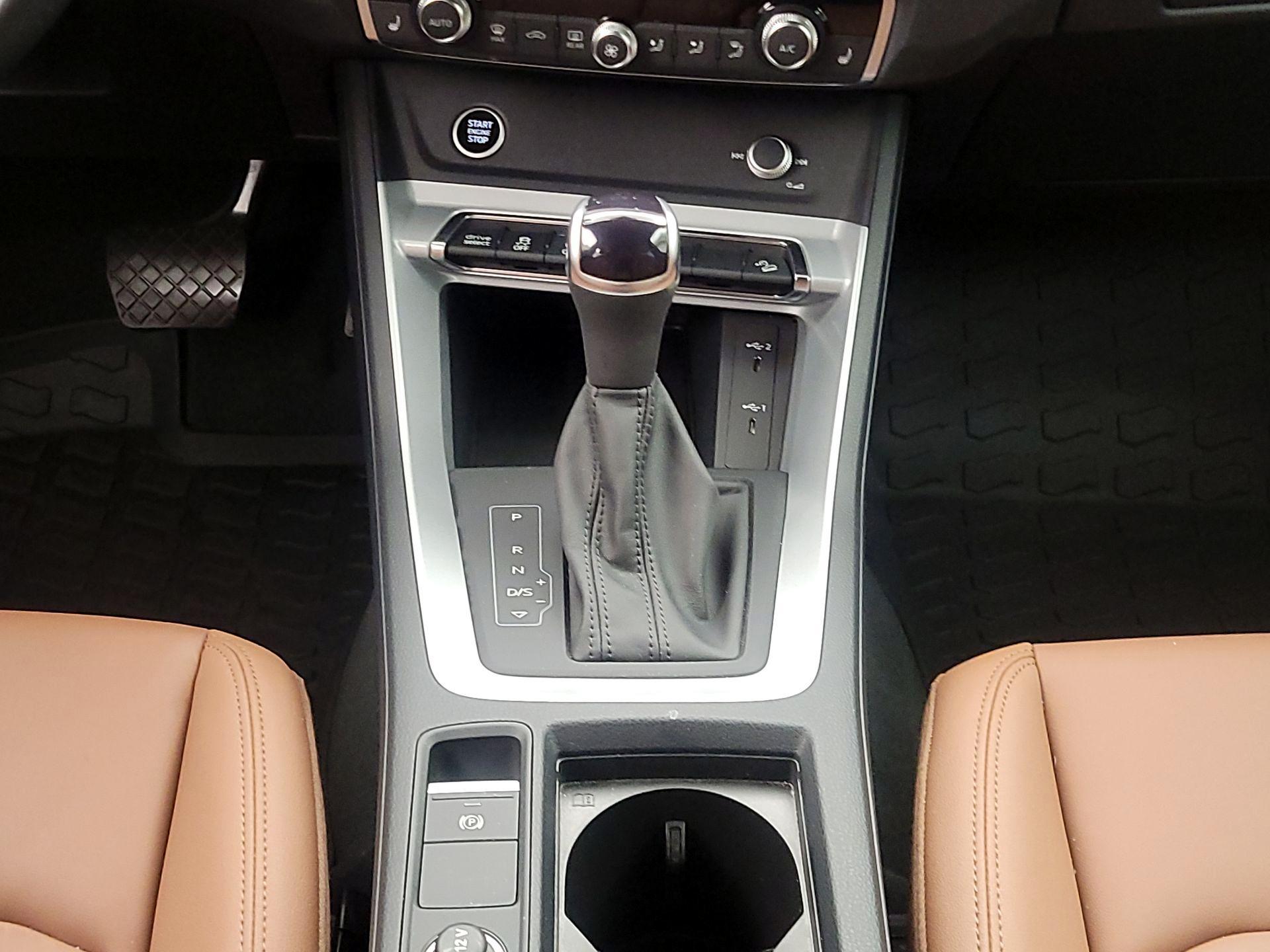 Thumbnail: 2022 Audi Q3 - 17