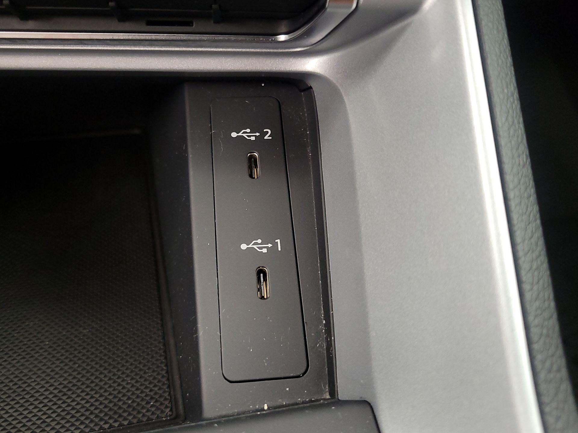 Thumbnail: 2022 Audi Q3 - 18