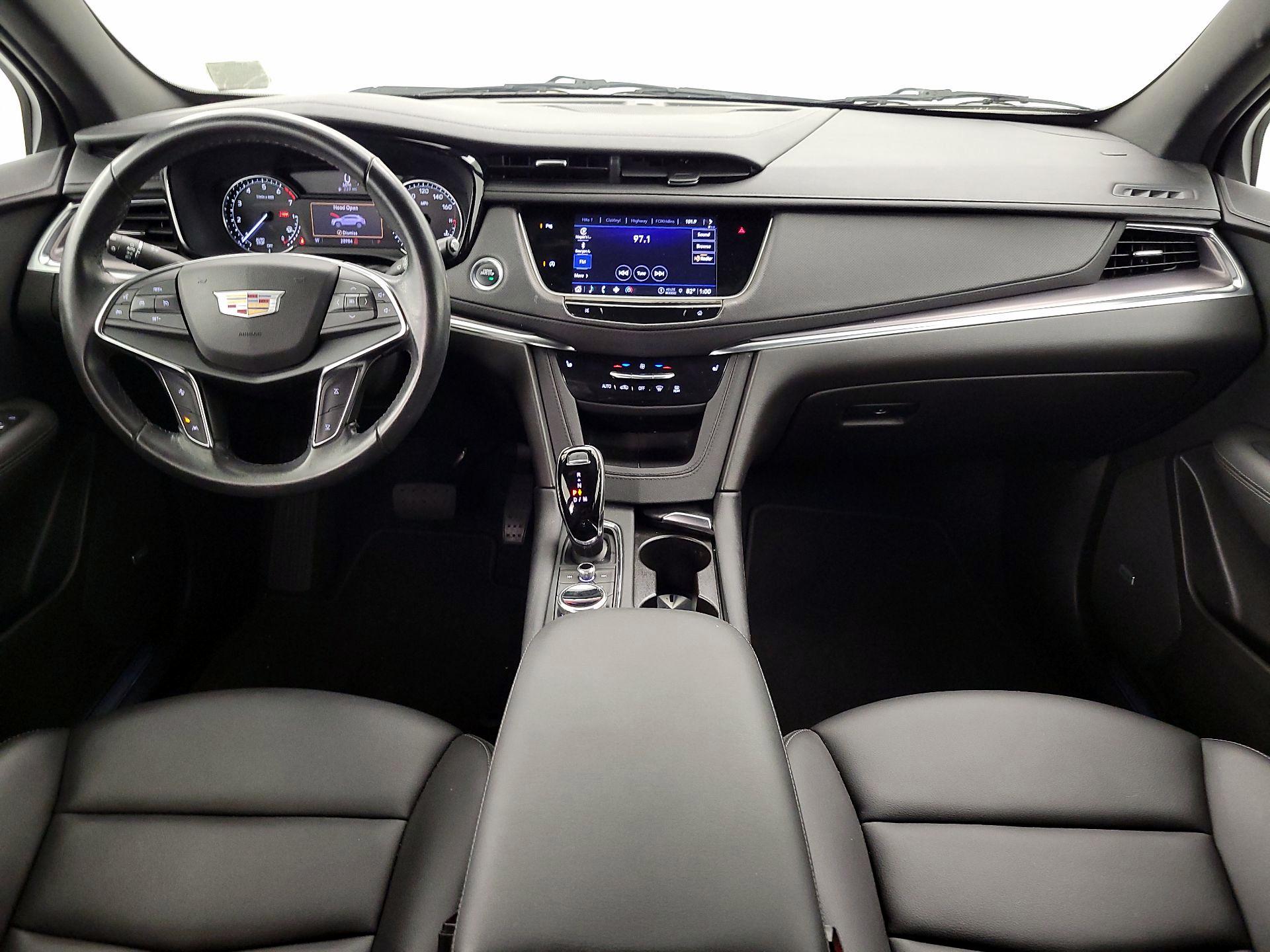 Thumbnail: 2022 Cadillac XT5 - 9