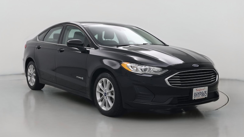 2019 Ford Fusion SE Hero Image