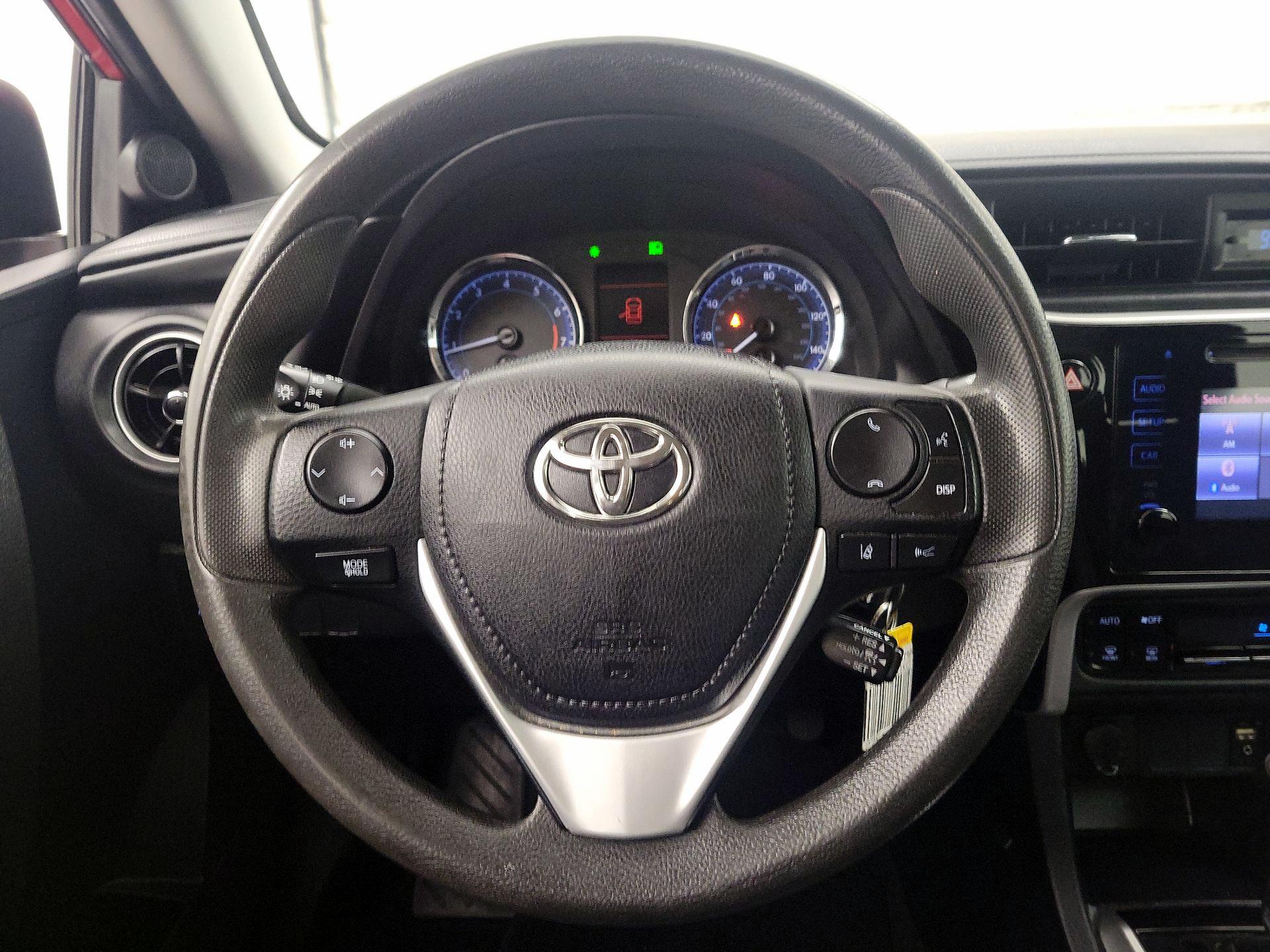 Thumbnail: 2019 Toyota Corolla - 10