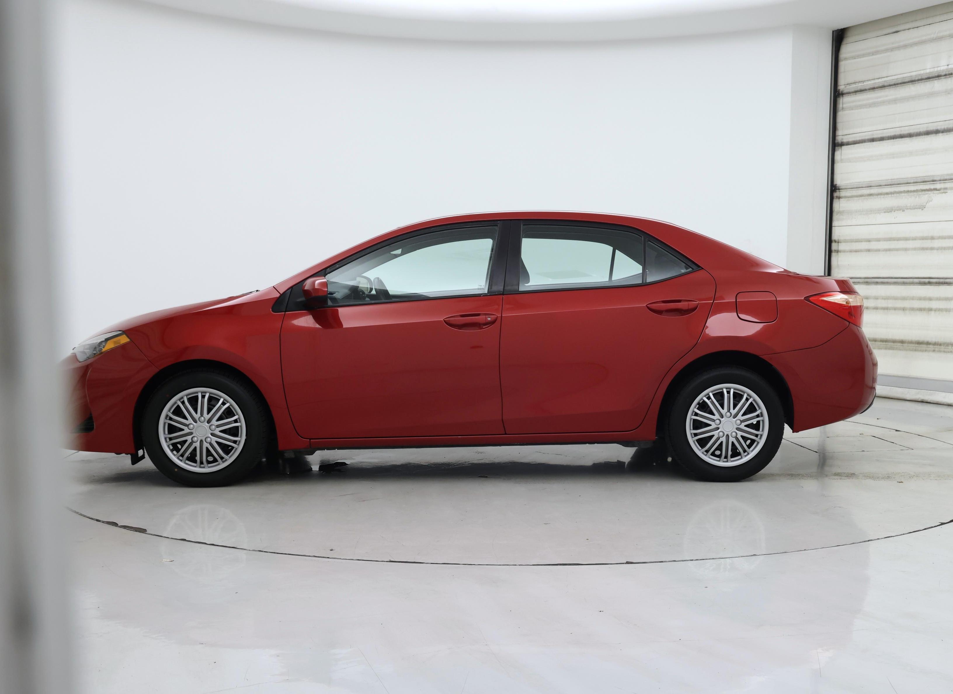 Thumbnail: 2019 Toyota Corolla - 3
