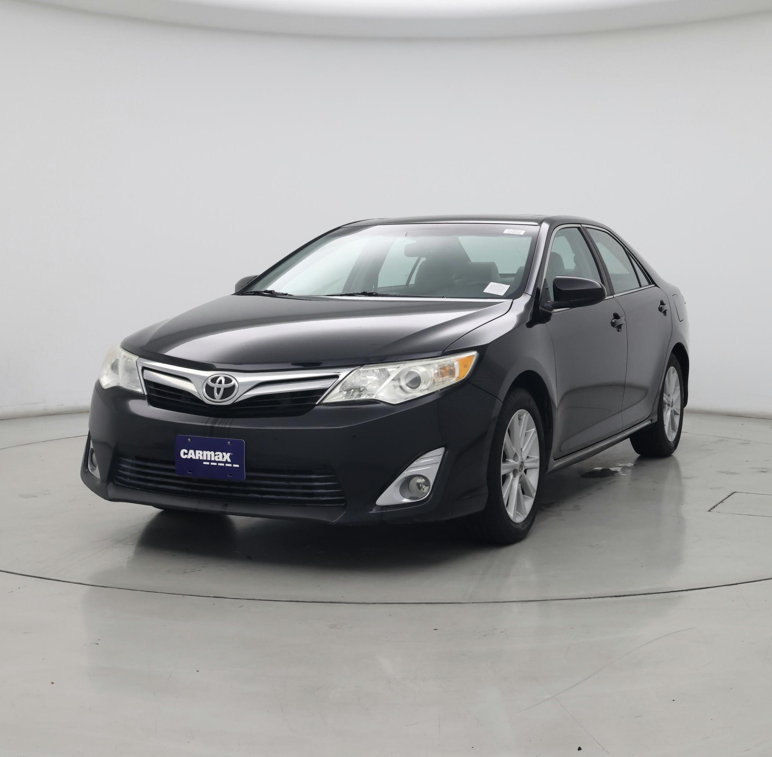 Thumbnail: 2014 Toyota Camry - 4