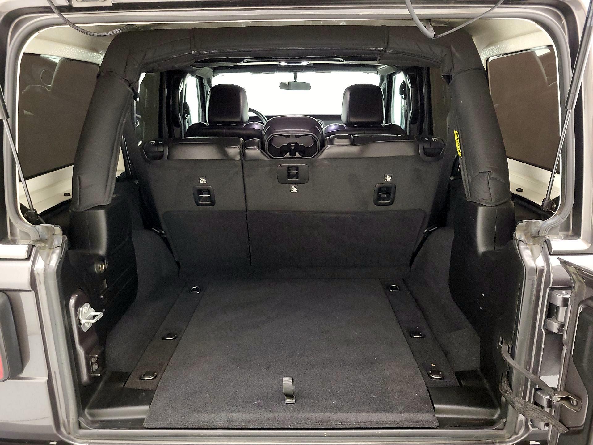Thumbnail: 2020 Jeep Wrangler - 20