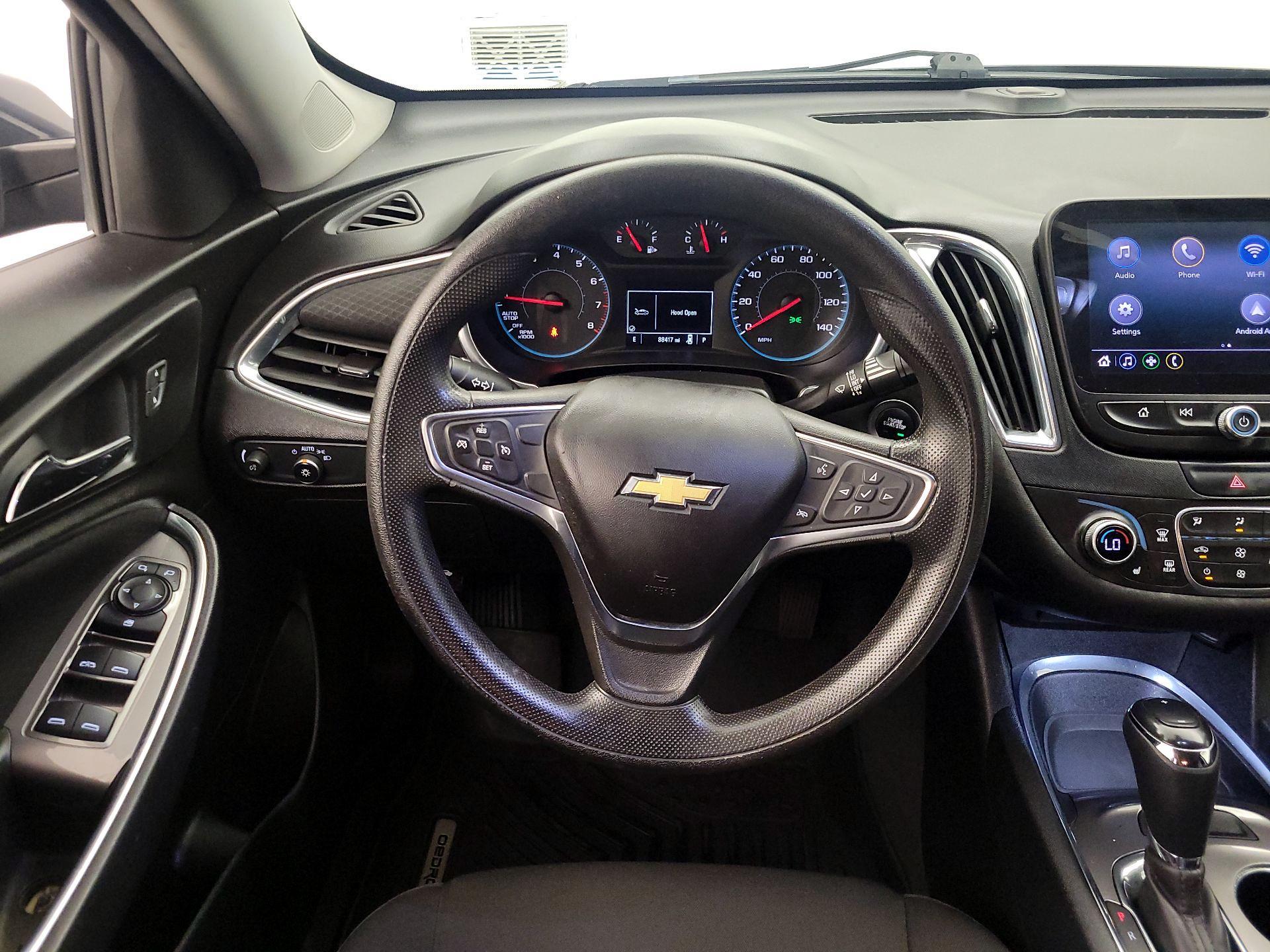 Thumbnail: 2019 Chevrolet Malibu - 10