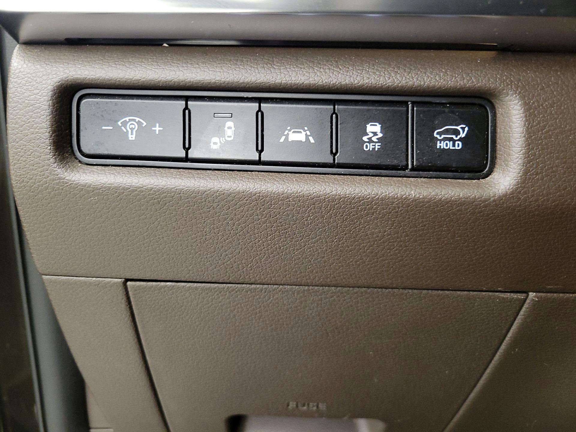 Thumbnail: 2021 Kia Telluride - 13