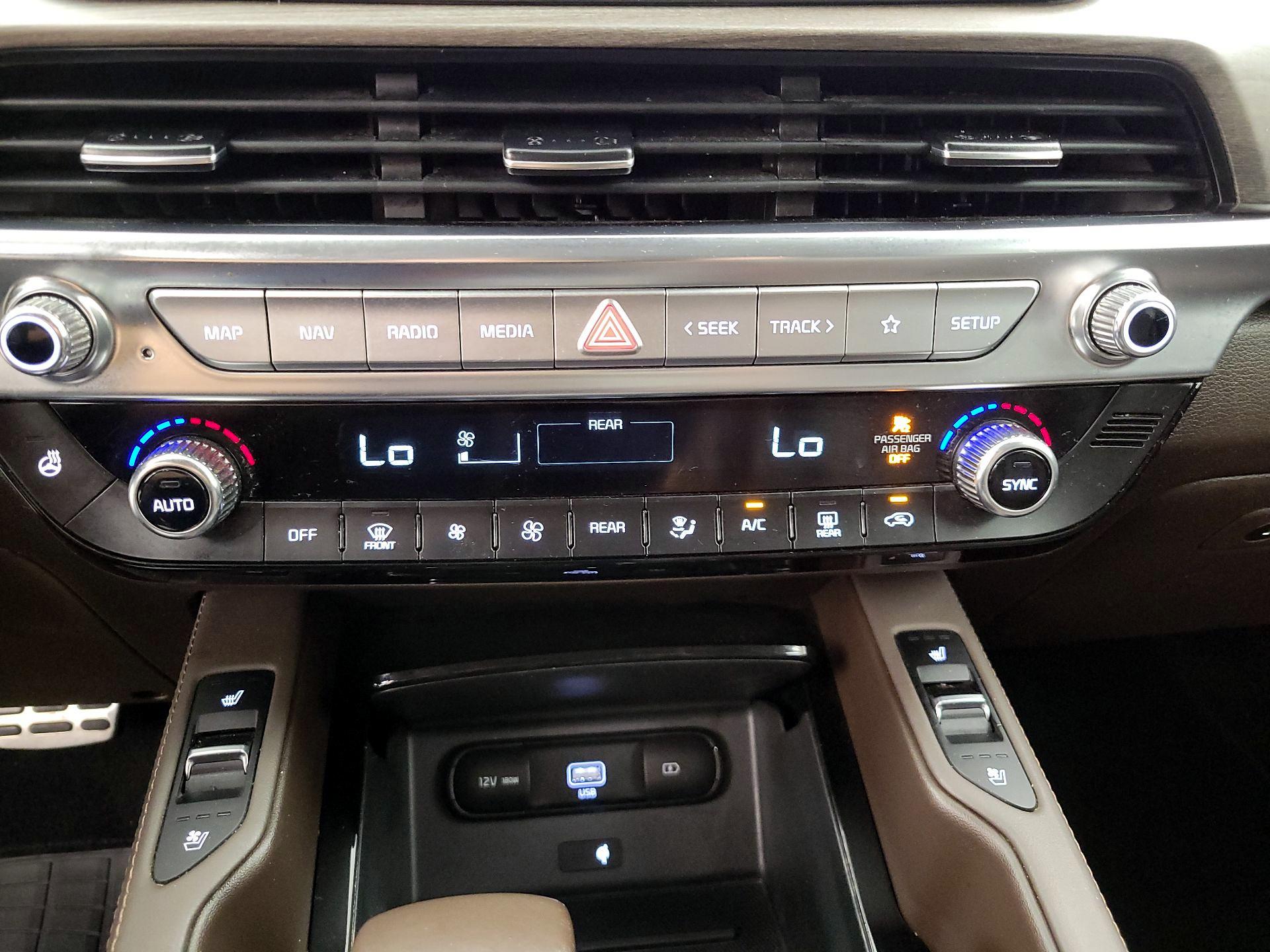 Thumbnail: 2021 Kia Telluride - 17