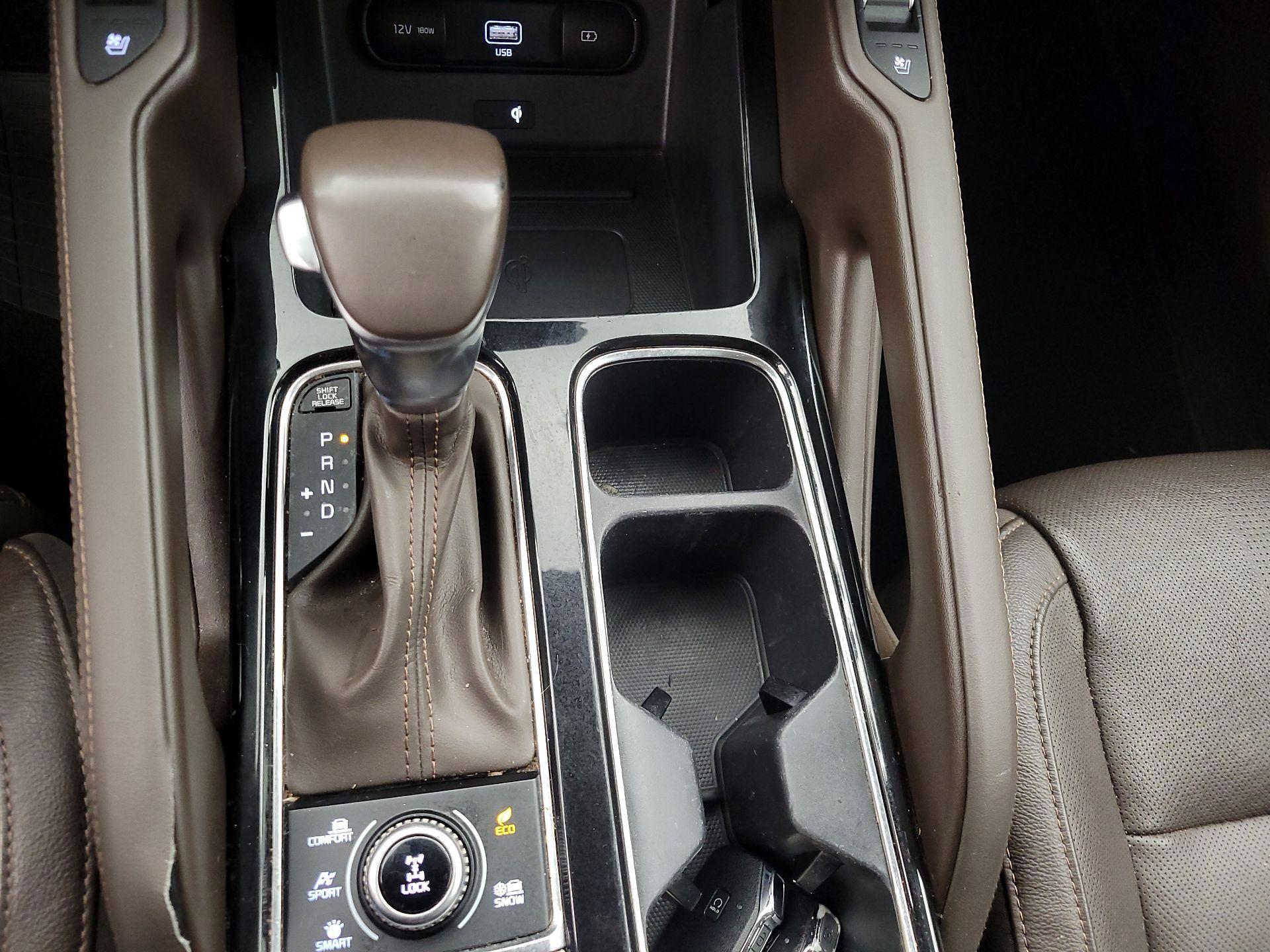 Thumbnail: 2021 Kia Telluride - 18