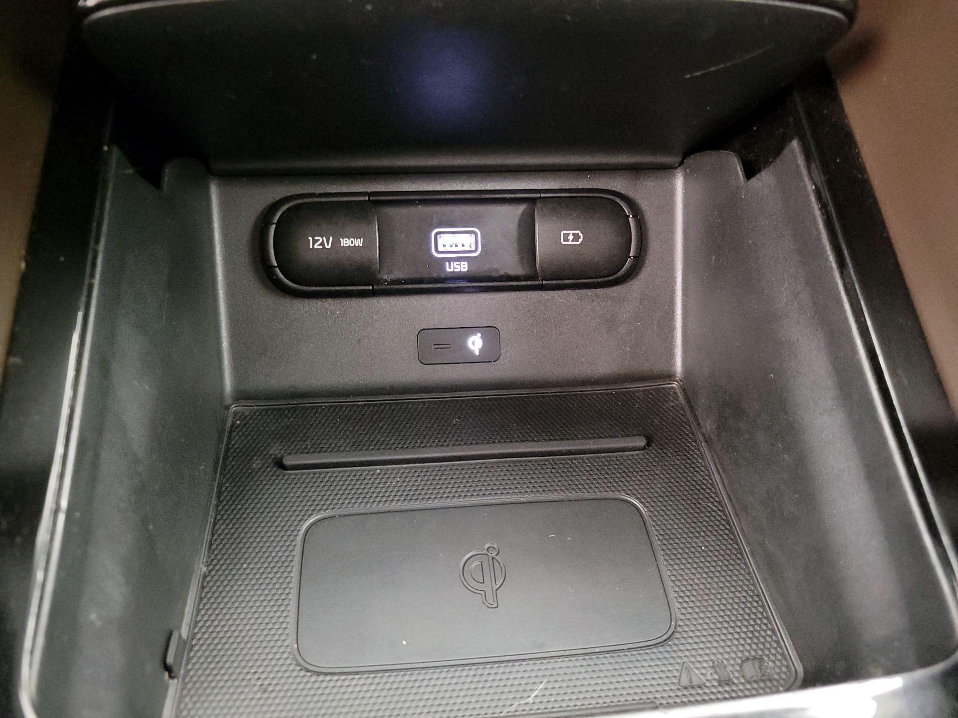 Thumbnail: 2021 Kia Telluride - 19