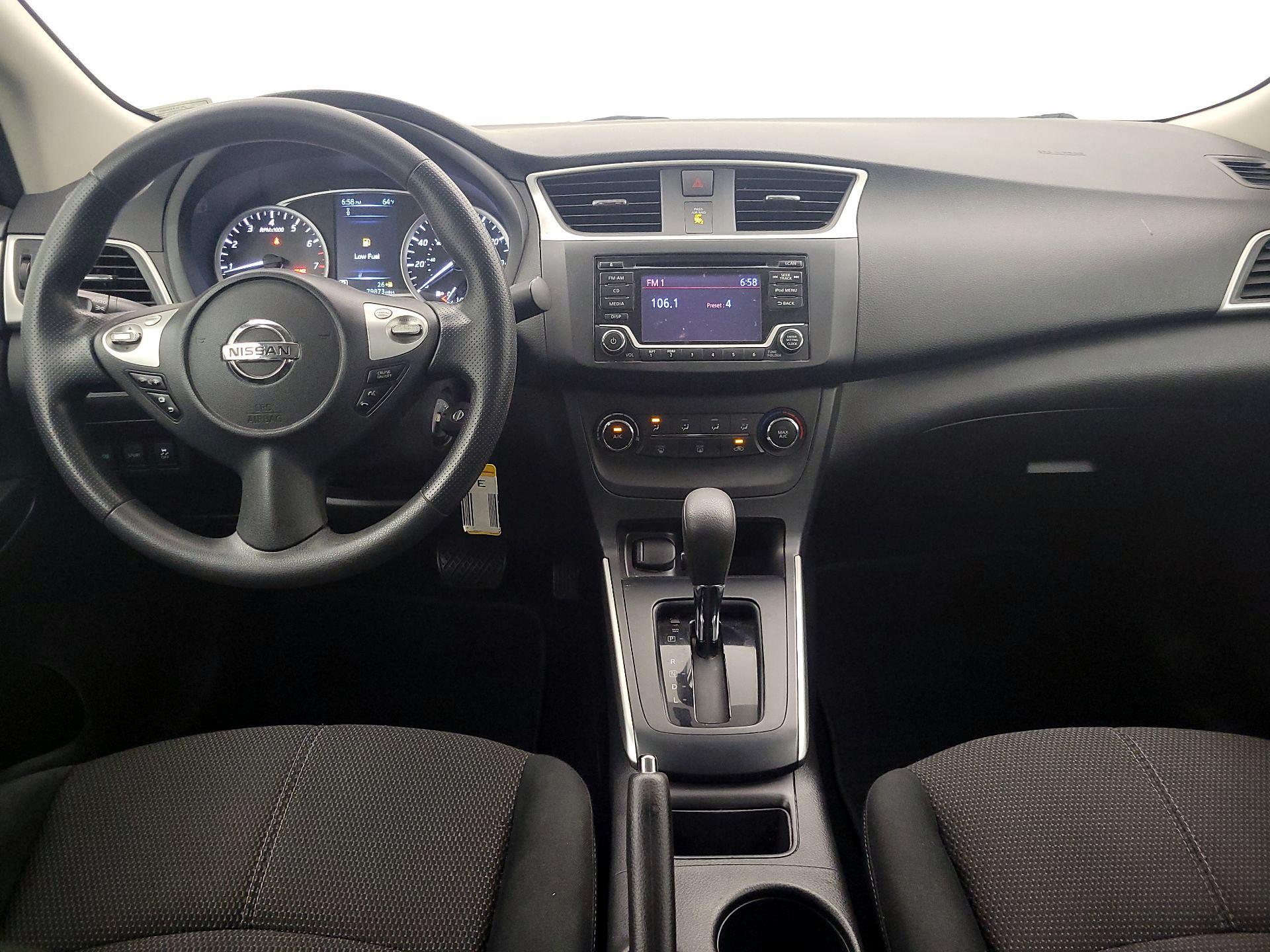 Thumbnail: 2018 Nissan Sentra - 9