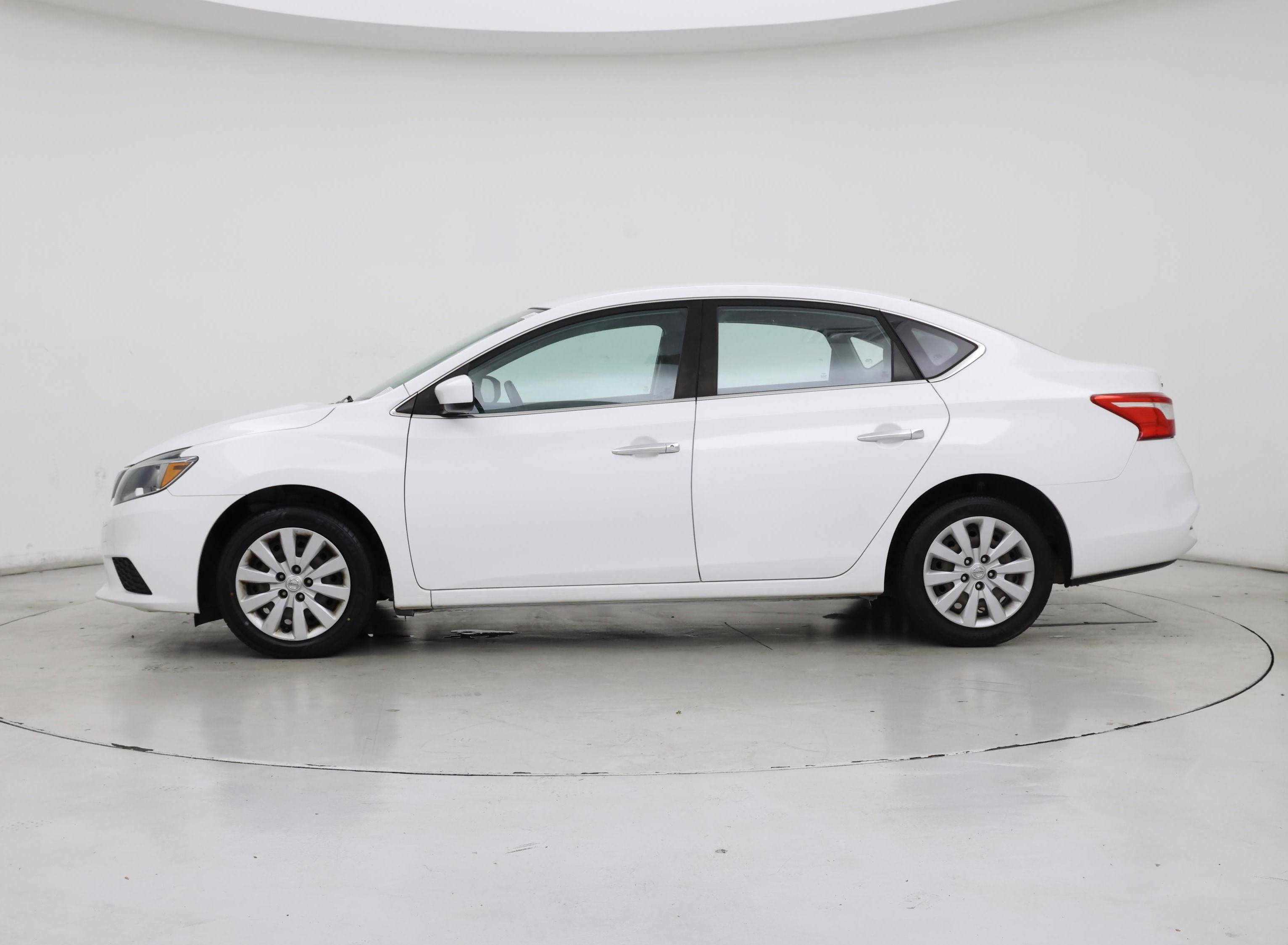 Thumbnail: 2018 Nissan Sentra - 3