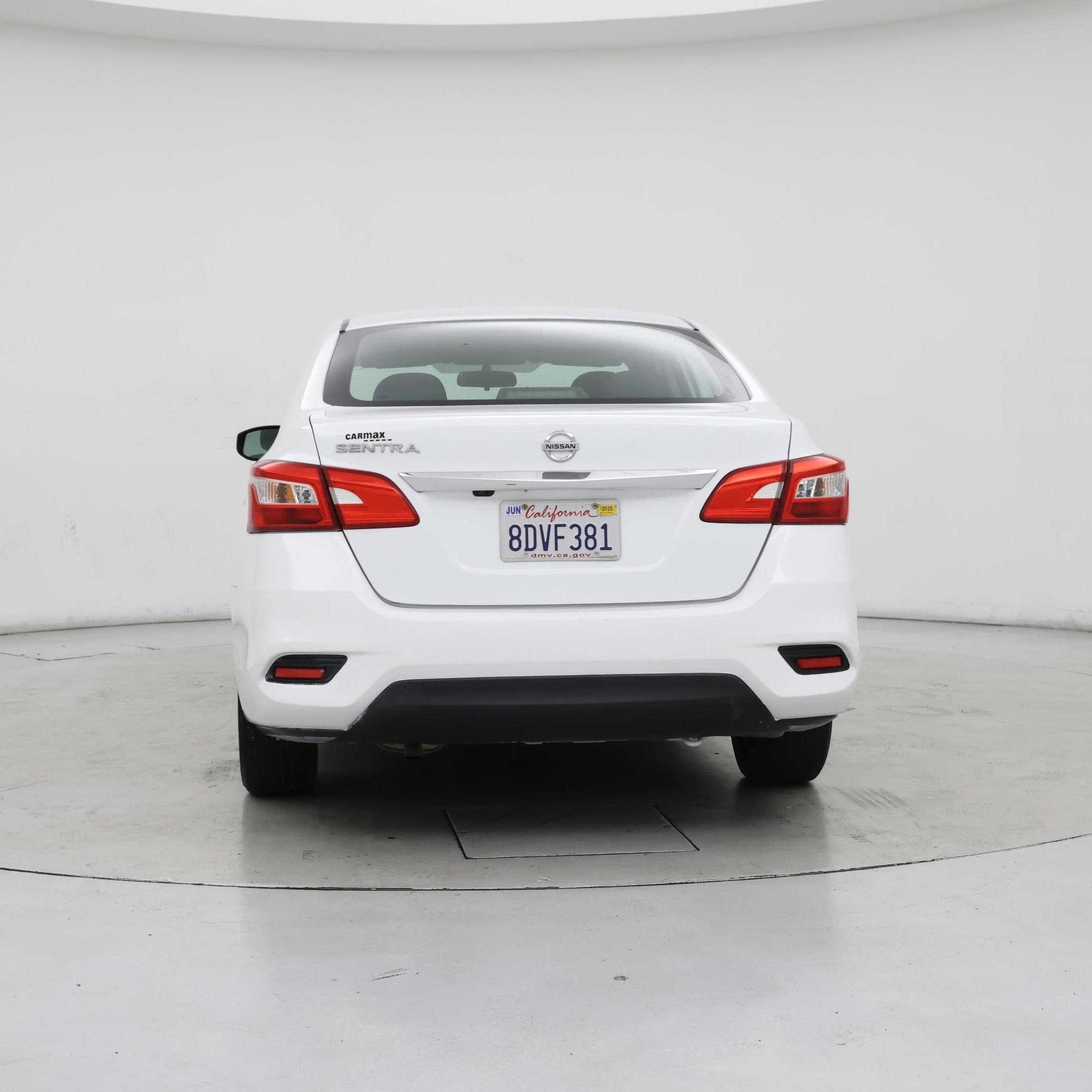 Thumbnail: 2018 Nissan Sentra - 6