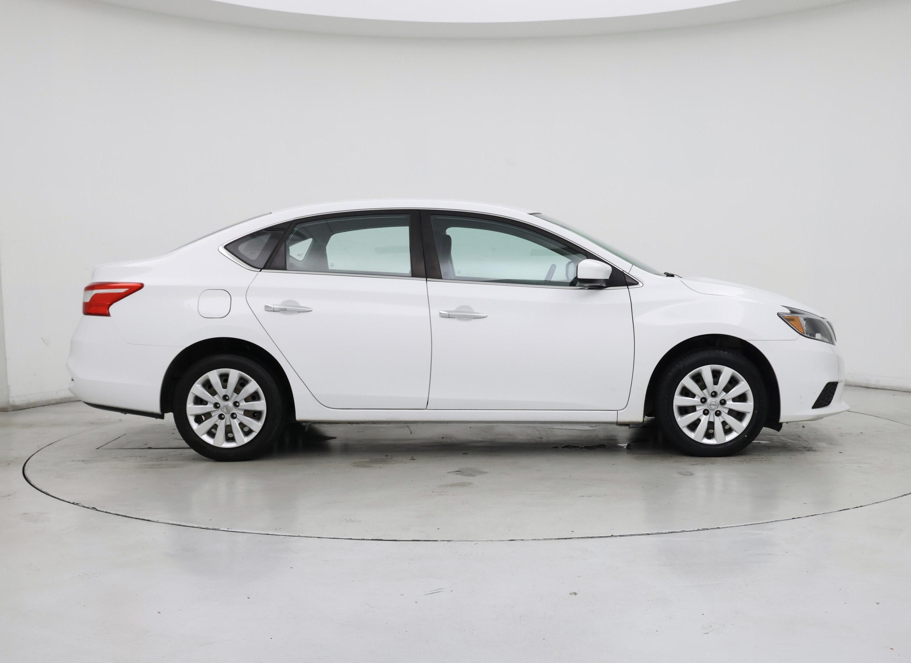 Thumbnail: 2018 Nissan Sentra - 7