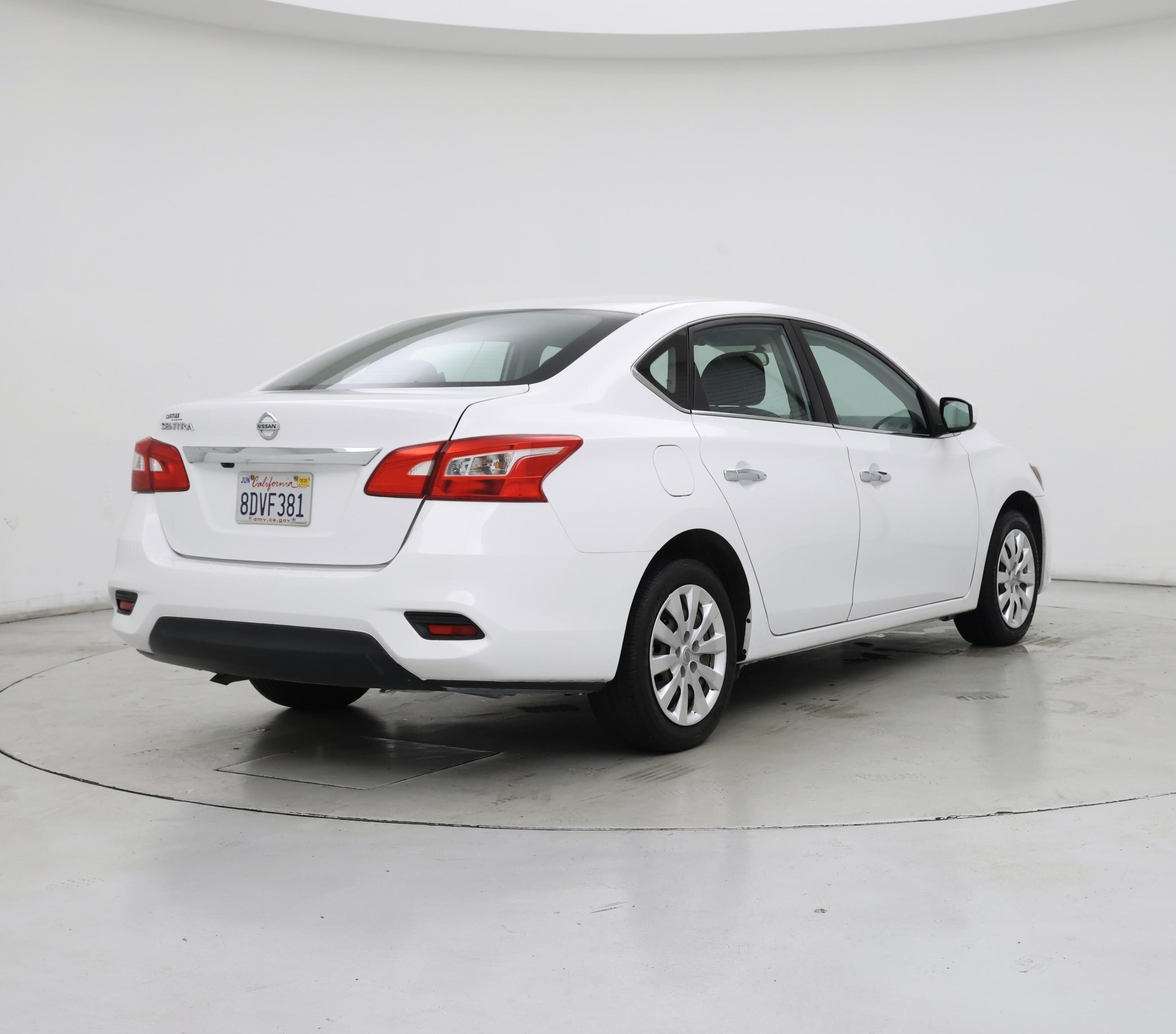 Thumbnail: 2018 Nissan Sentra - 8