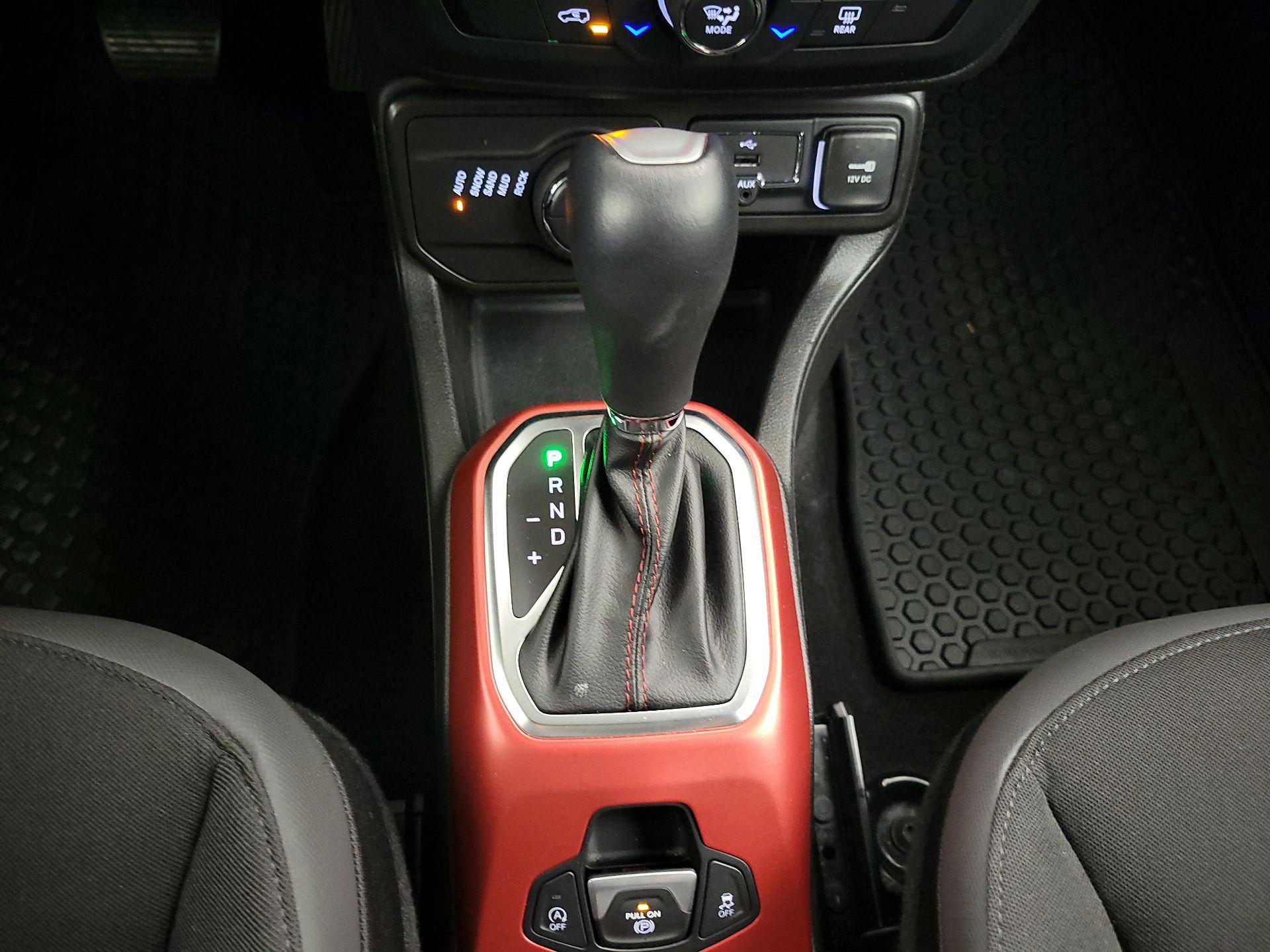 Thumbnail: 2022 Jeep Renegade - 18