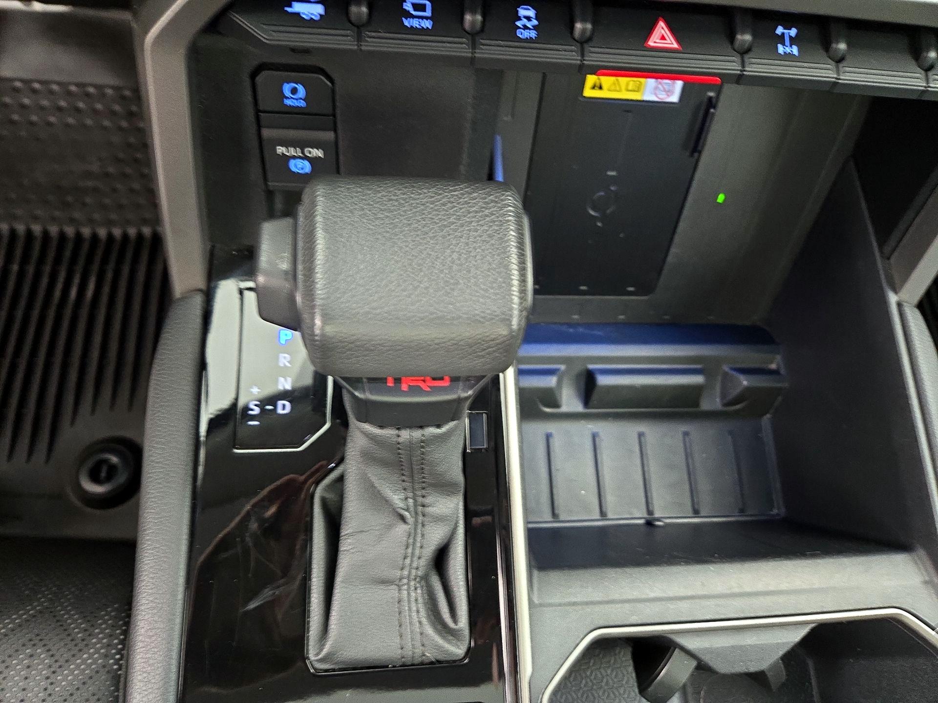Thumbnail: 2022 Toyota Tundra - 17