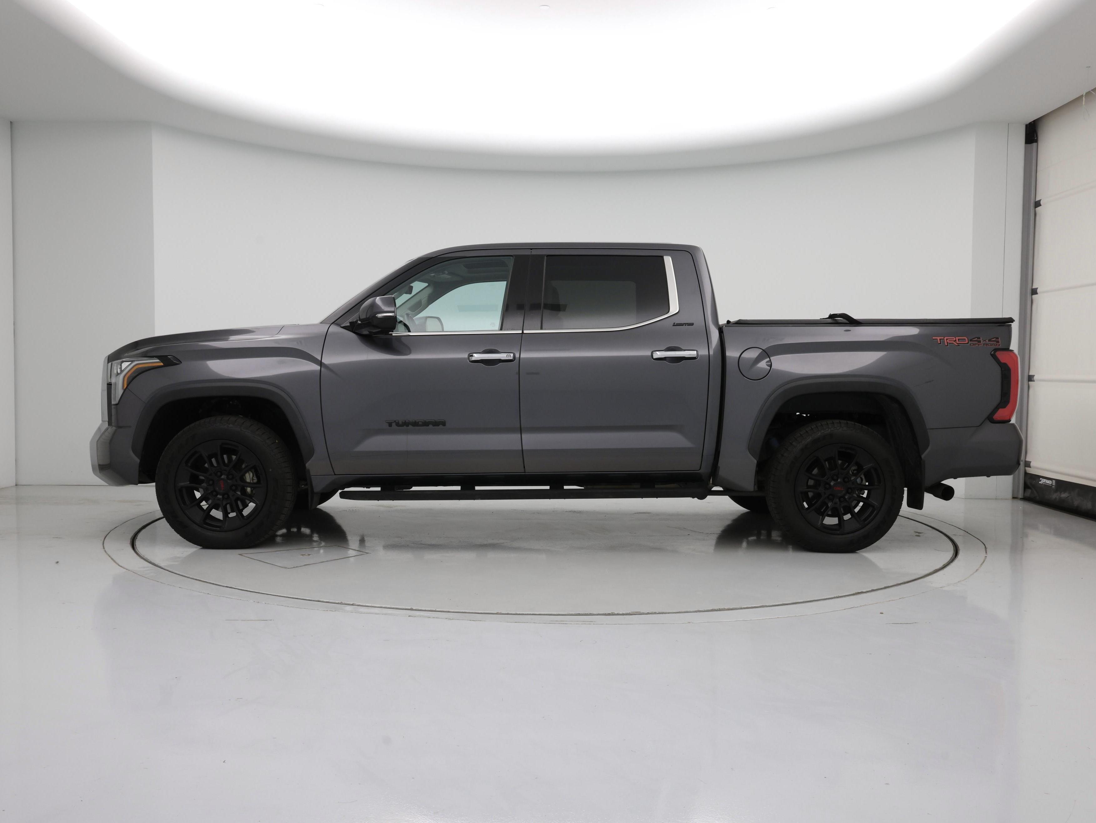 Thumbnail: 2022 Toyota Tundra - 3