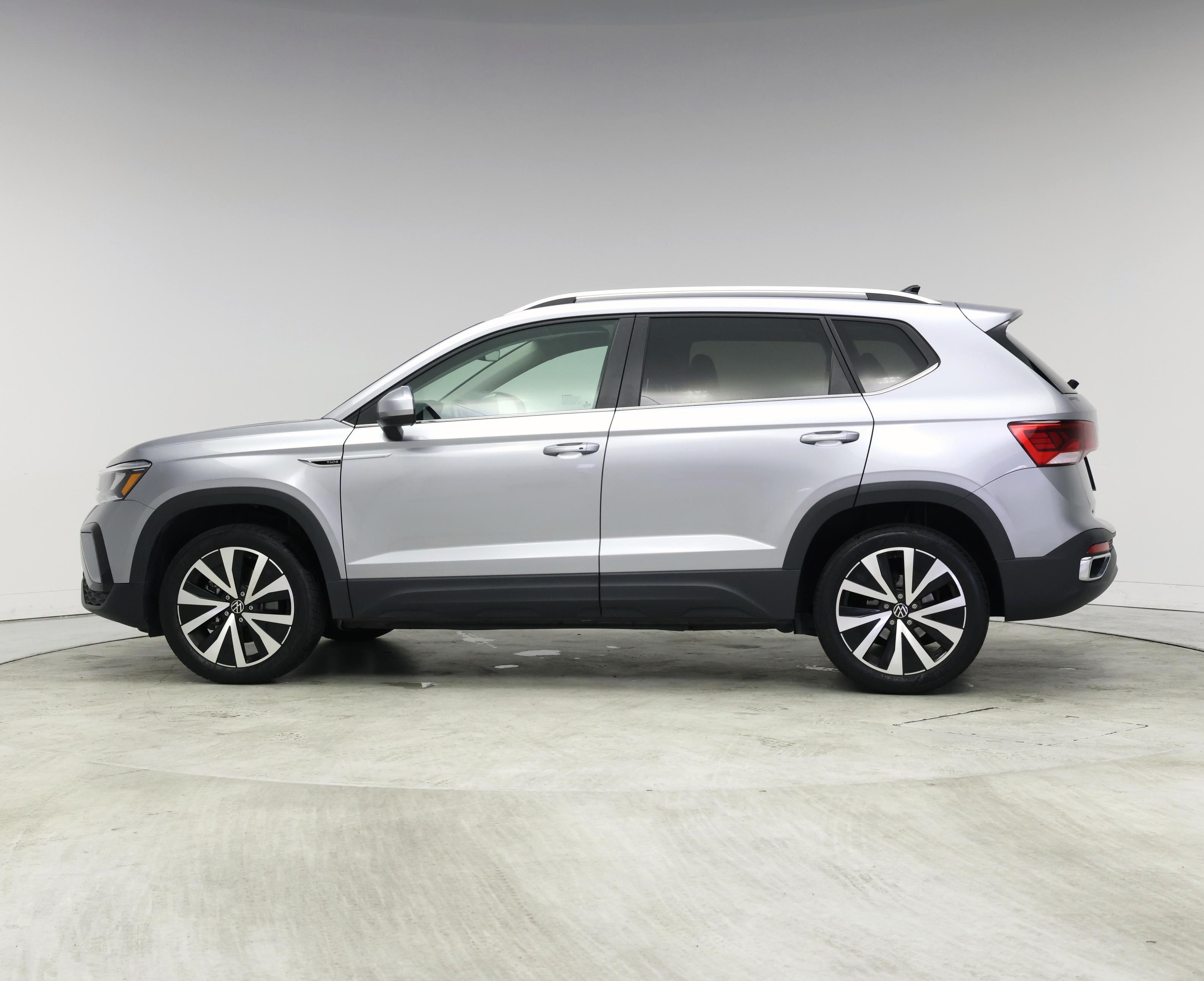 Thumbnail: 2024 Volkswagen Taos - 3