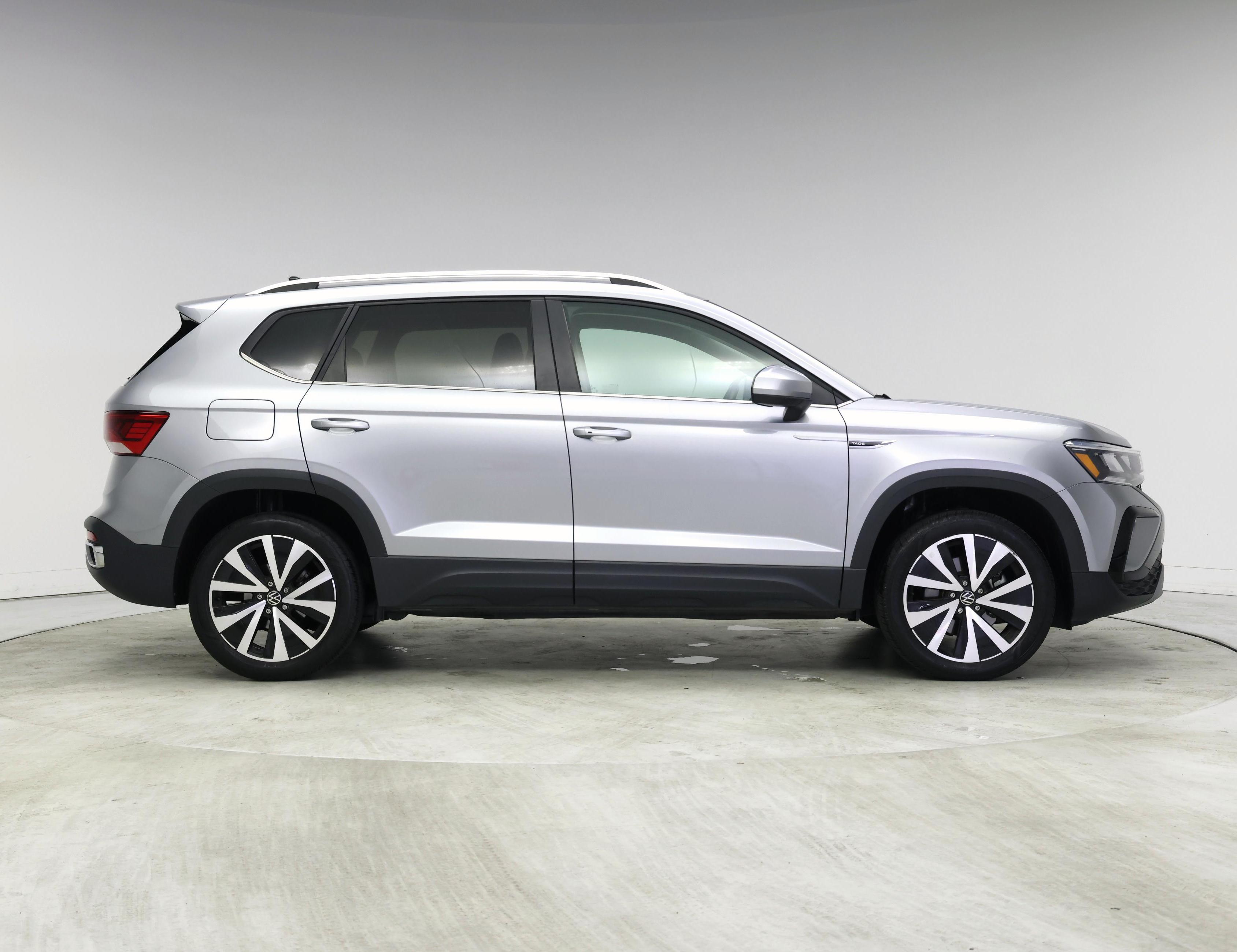 Thumbnail: 2024 Volkswagen Taos - 7