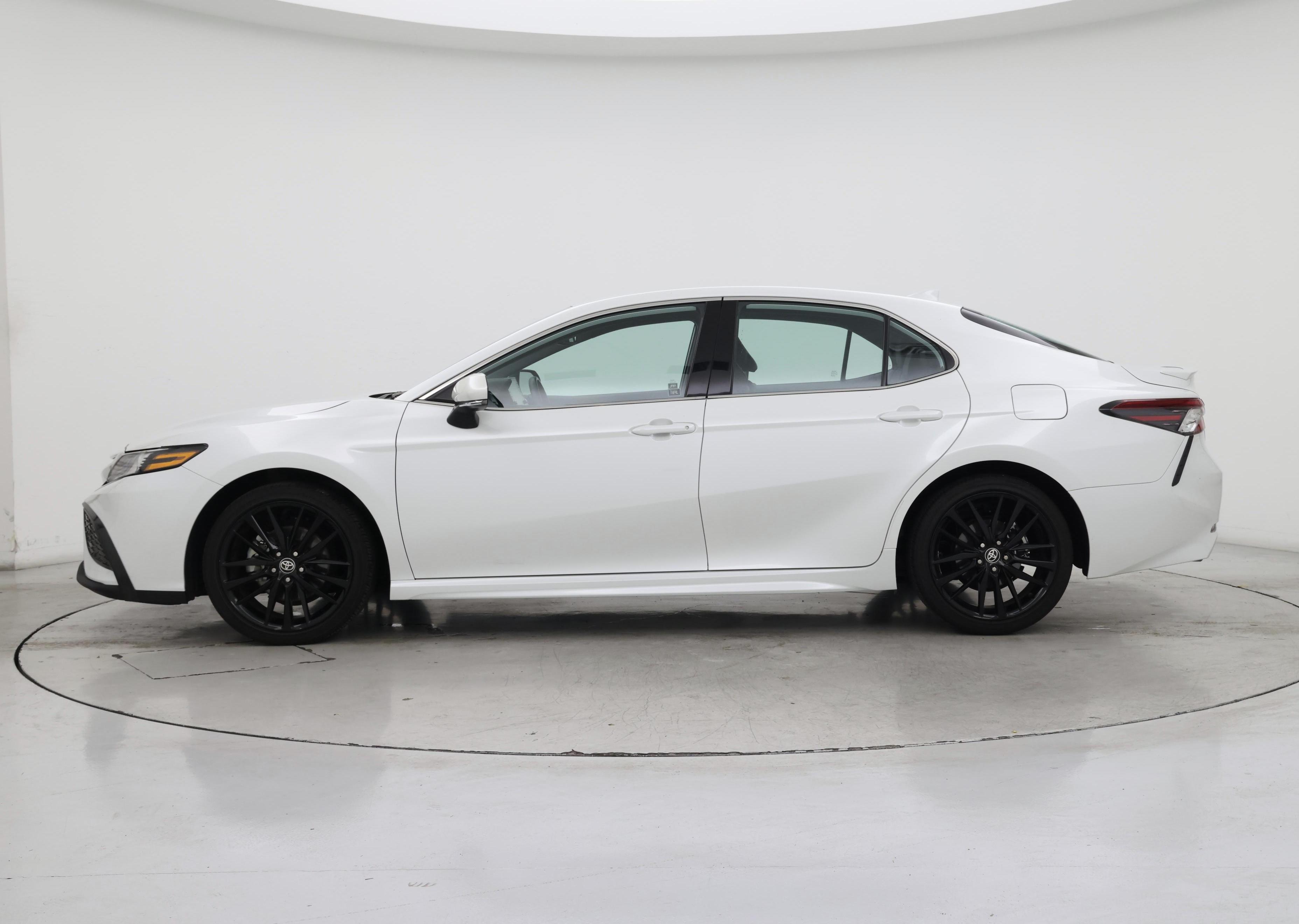 Thumbnail: 2024 Toyota Camry - 3