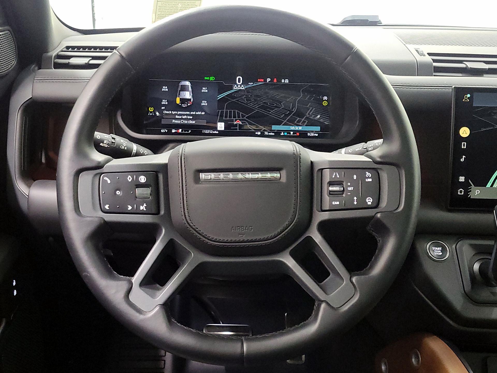 Thumbnail: 2024 Land Rover Defender - 10